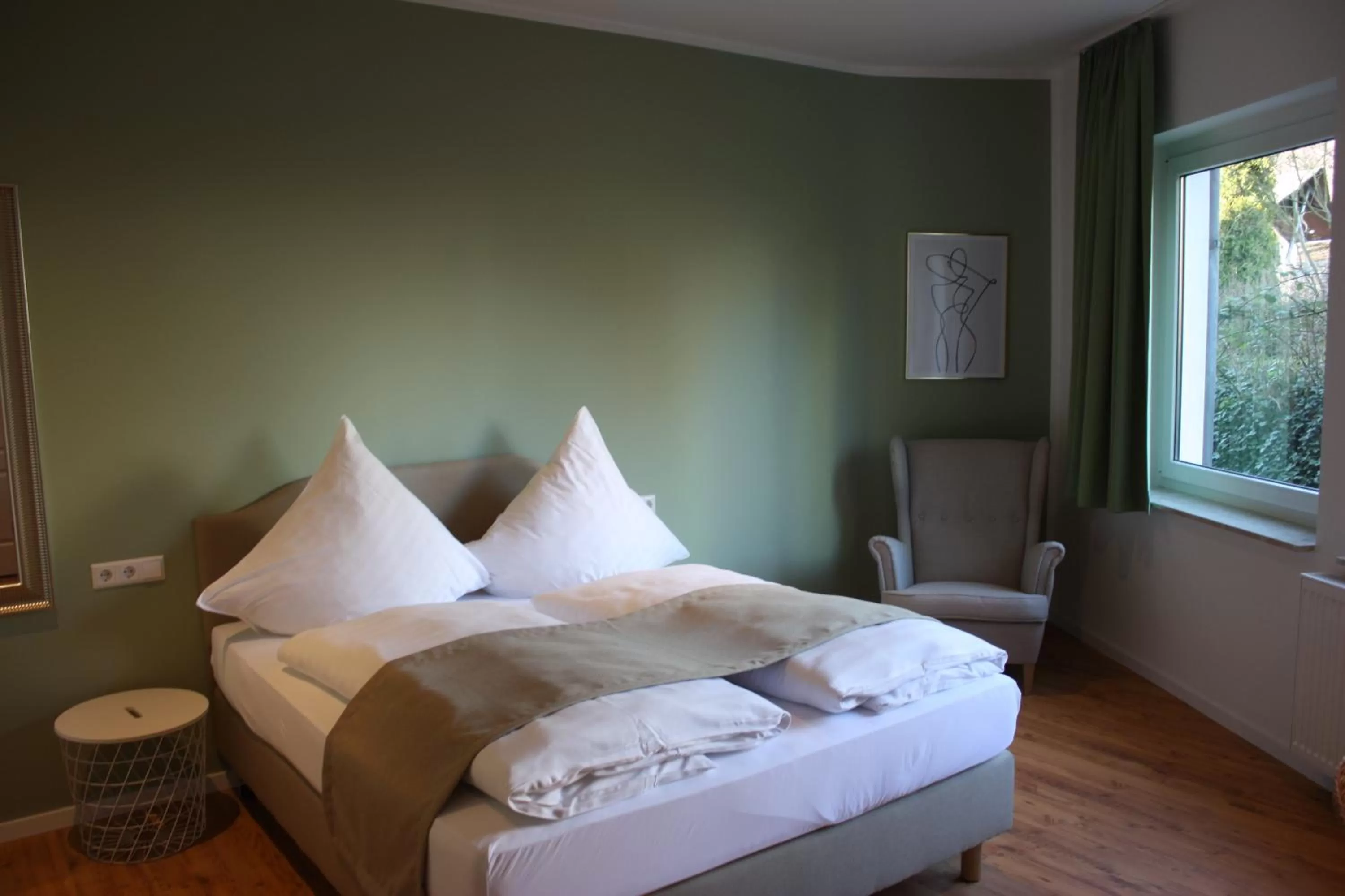 Bed in Hotel Grüner Baum
