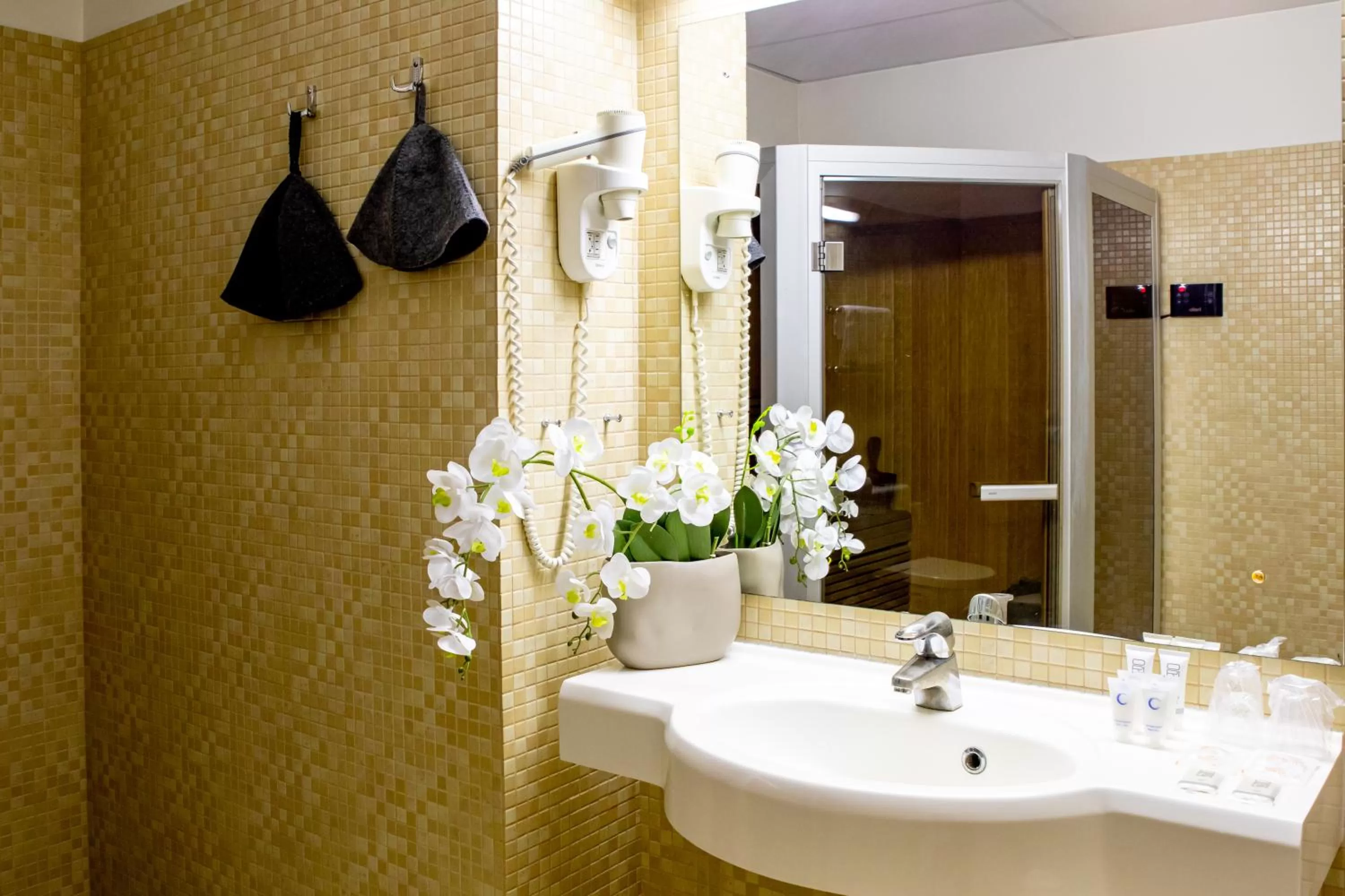 Bathroom in Rija Bauska Hotel