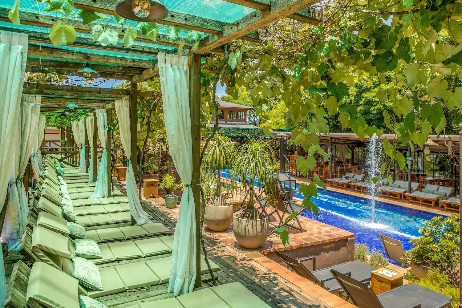 Area and facilities, Swimming Pool in Hotel Villa Lobos Spa Romantik