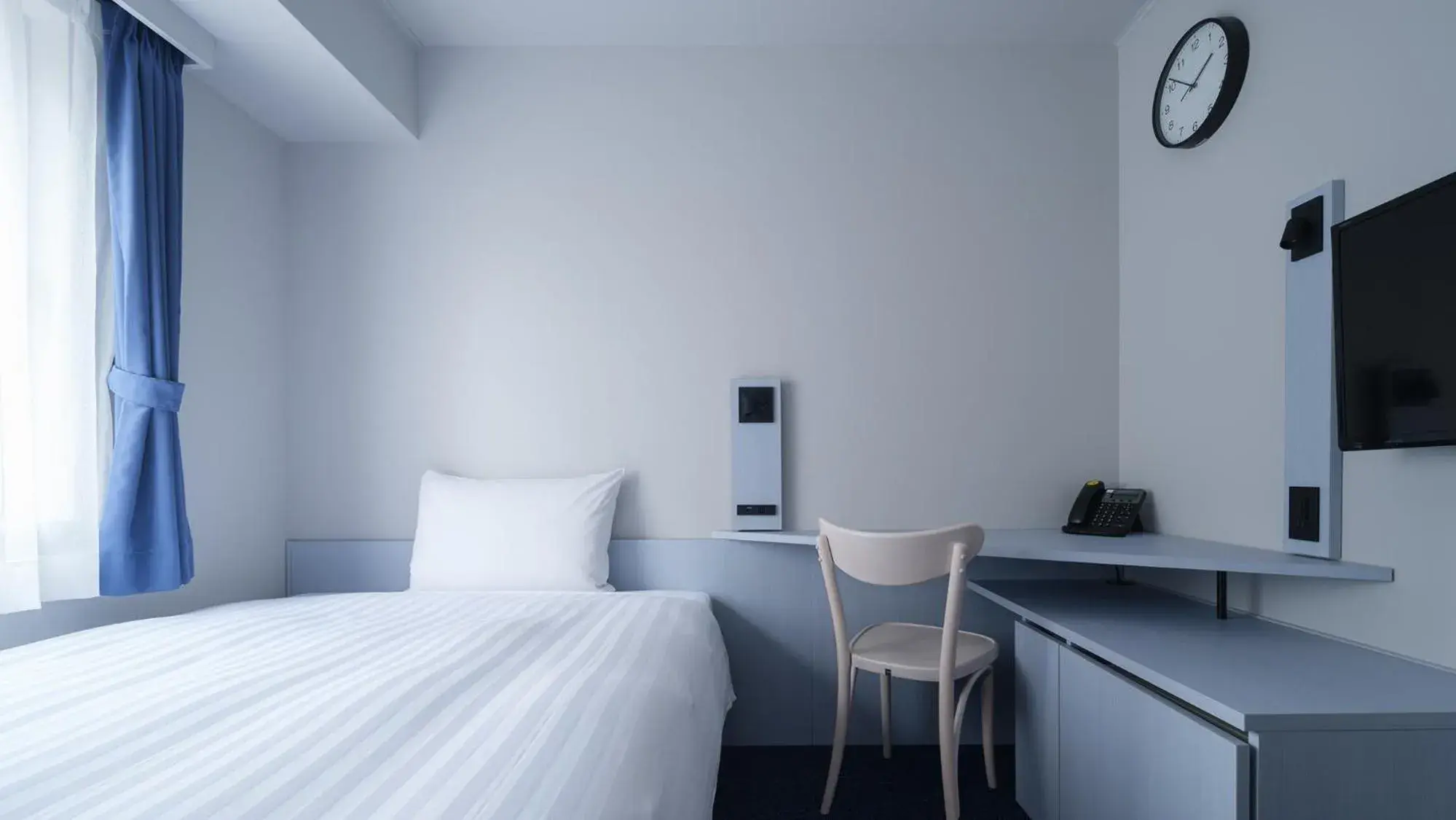 Superior Single Room - Non-Smoking in Toyoko Inn Tokyo Haneda Airport No.2 Superior Single Room - Non-Smoking in Toyoko Inn Tokyo Haneda Airport No.2