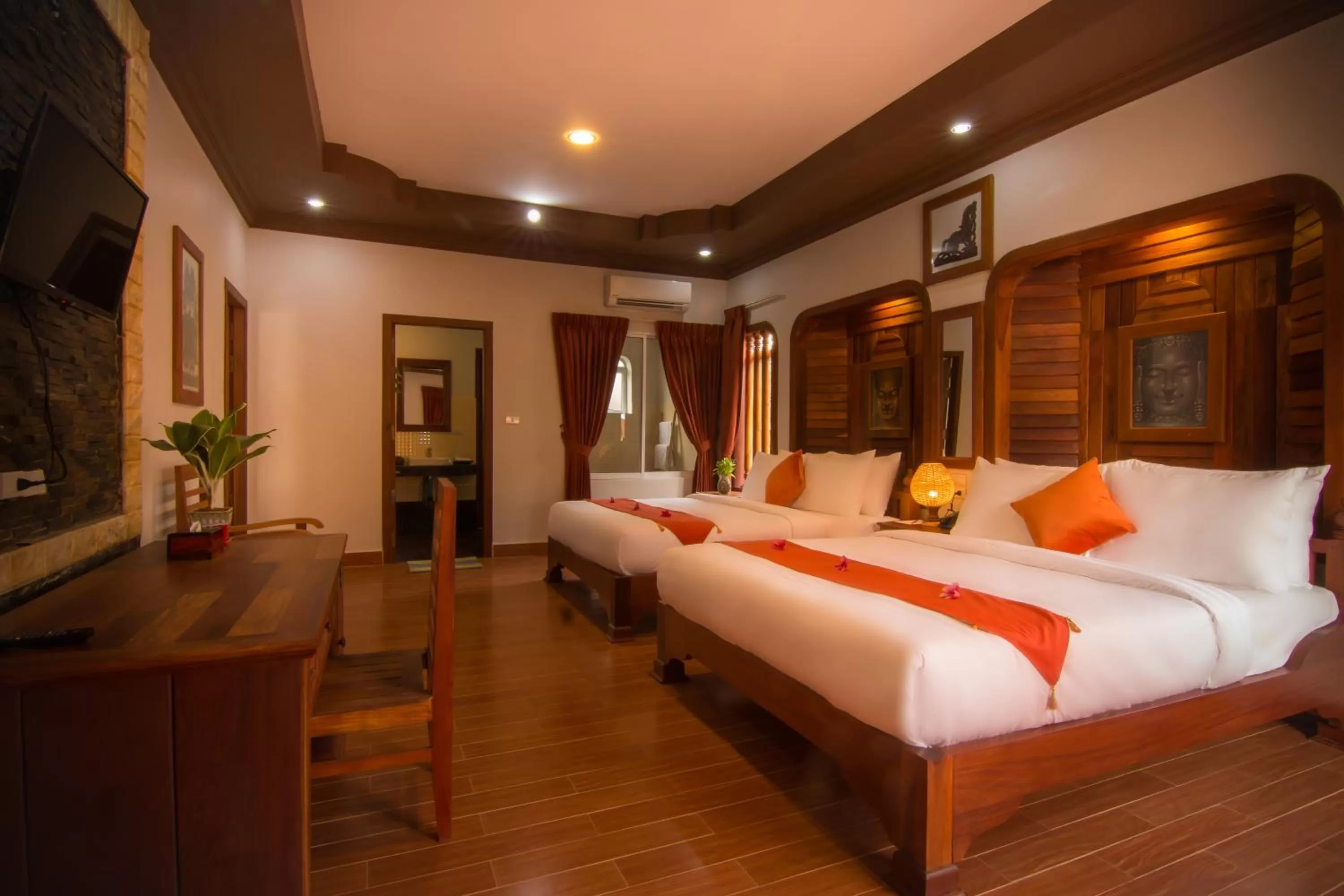 Bedroom, Bed in RaVorn Villa Boutique