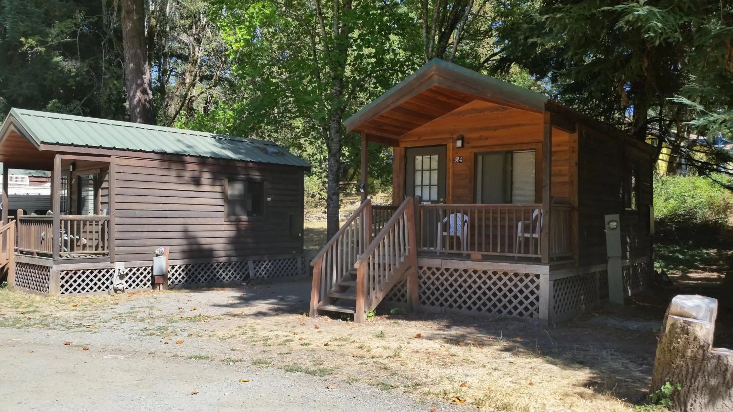 Facade/entrance in Dean Creek Resort