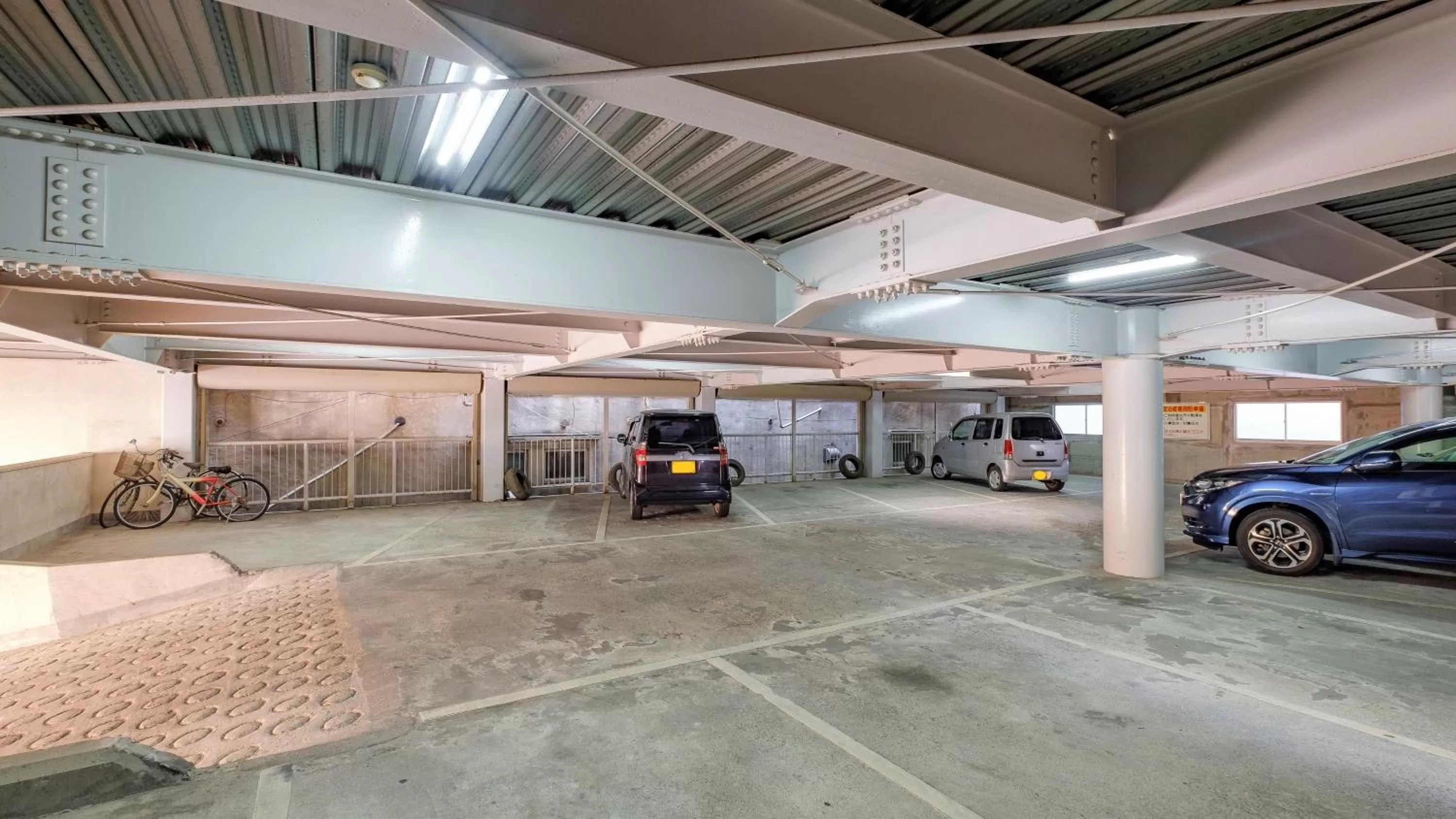 Parking in Nobeoka Royal Hotel