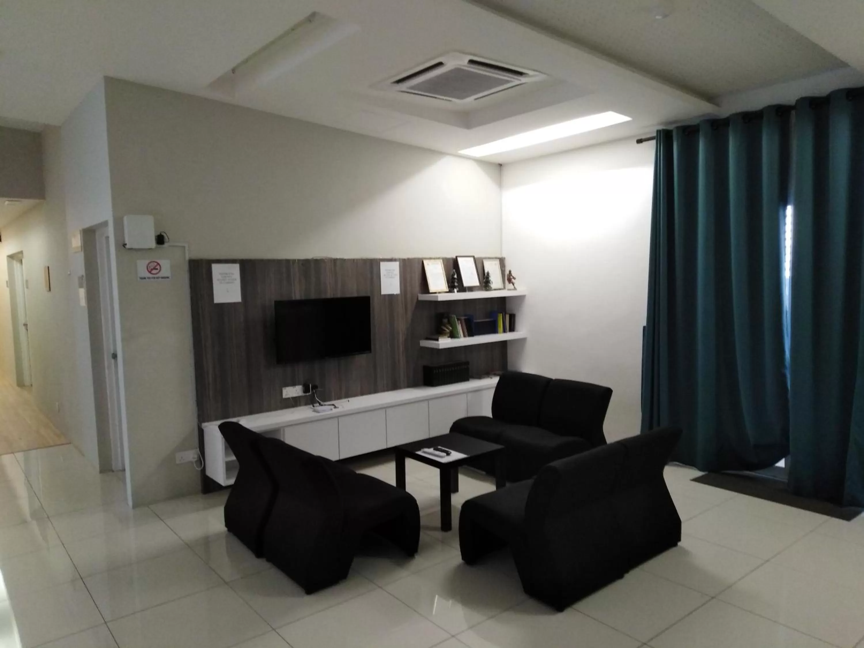 Communal lounge/ TV room in 1ACS Residence