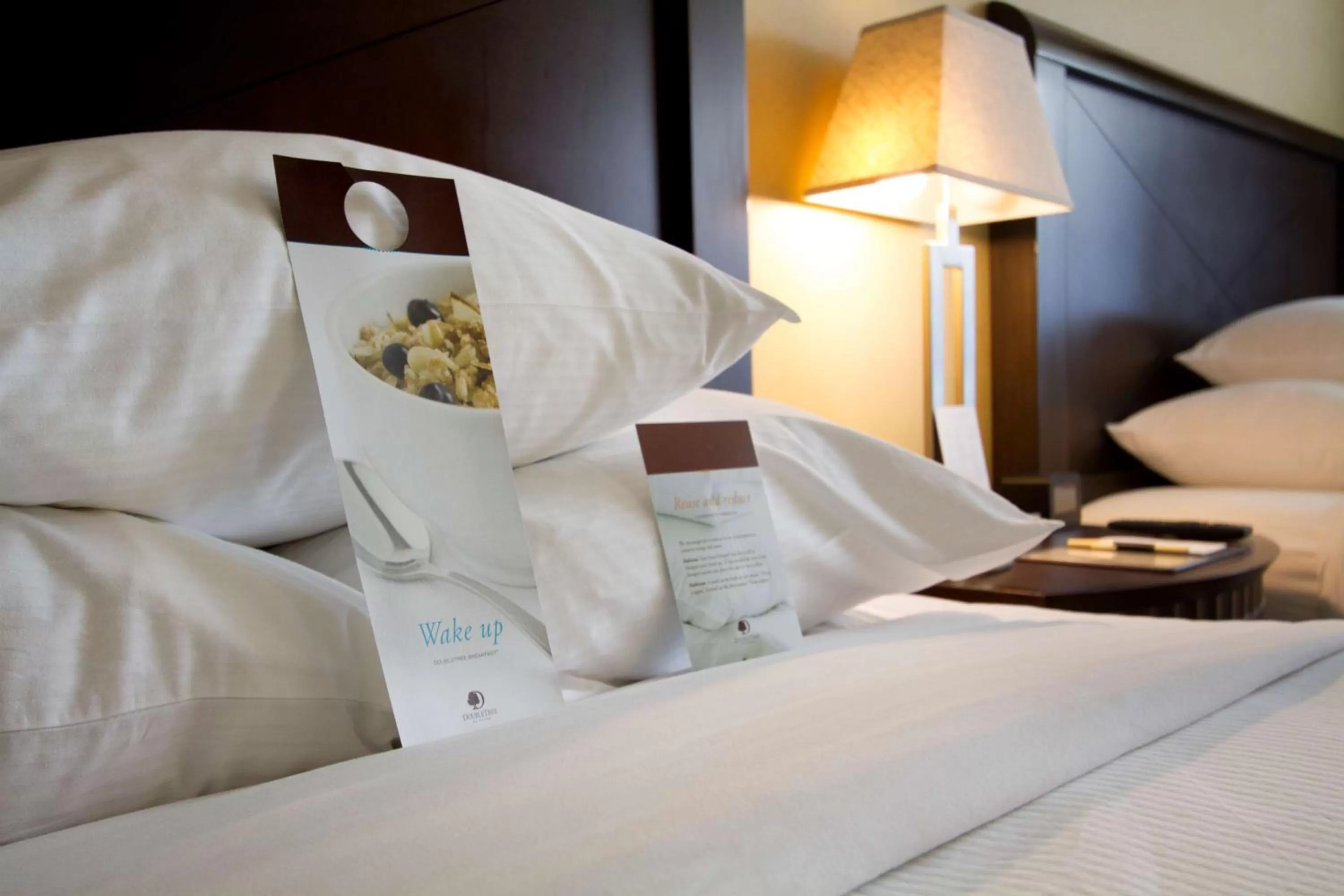 Bed in DoubleTree by Hilton Orange County Airport