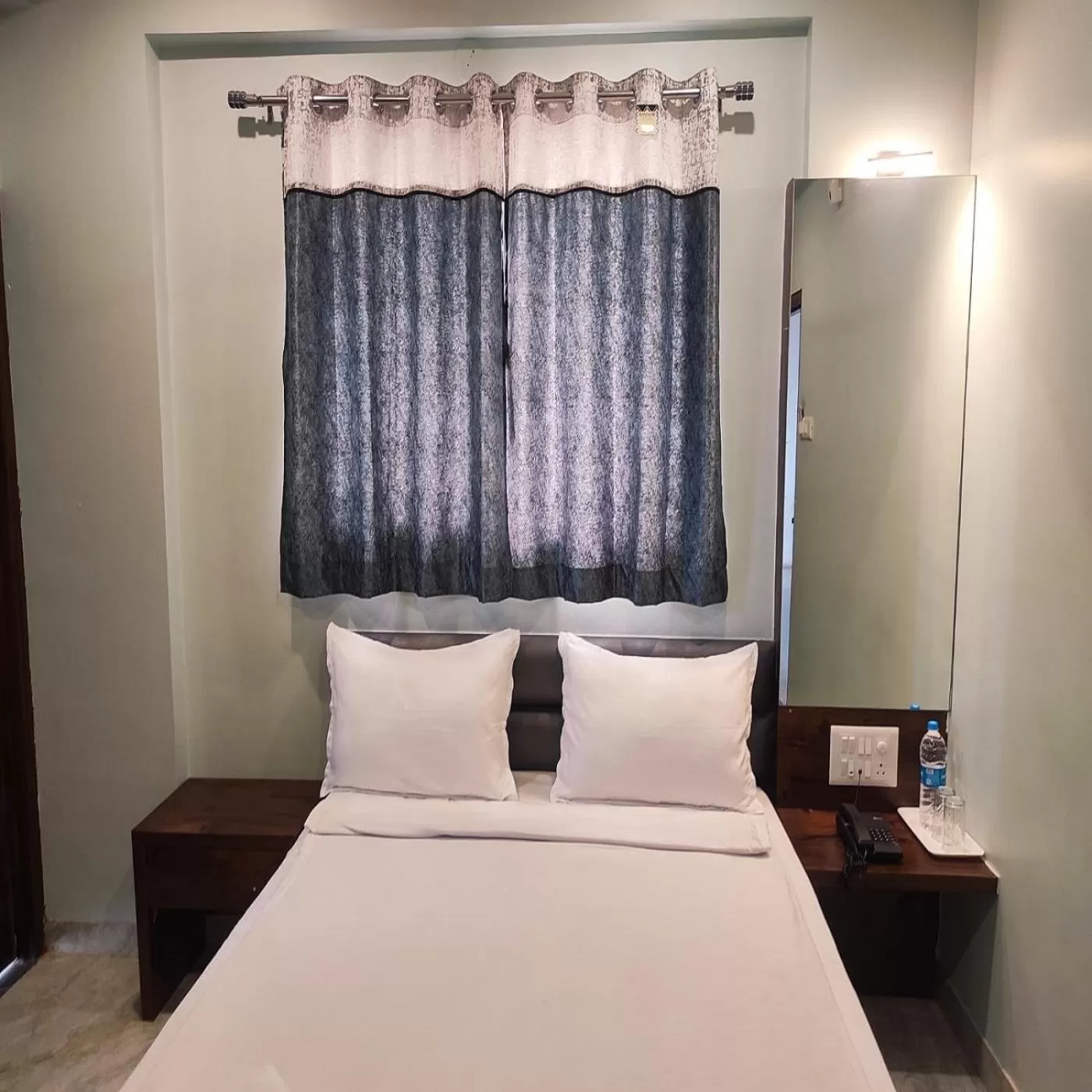 Bed in Shankar Residency, Akkalkot