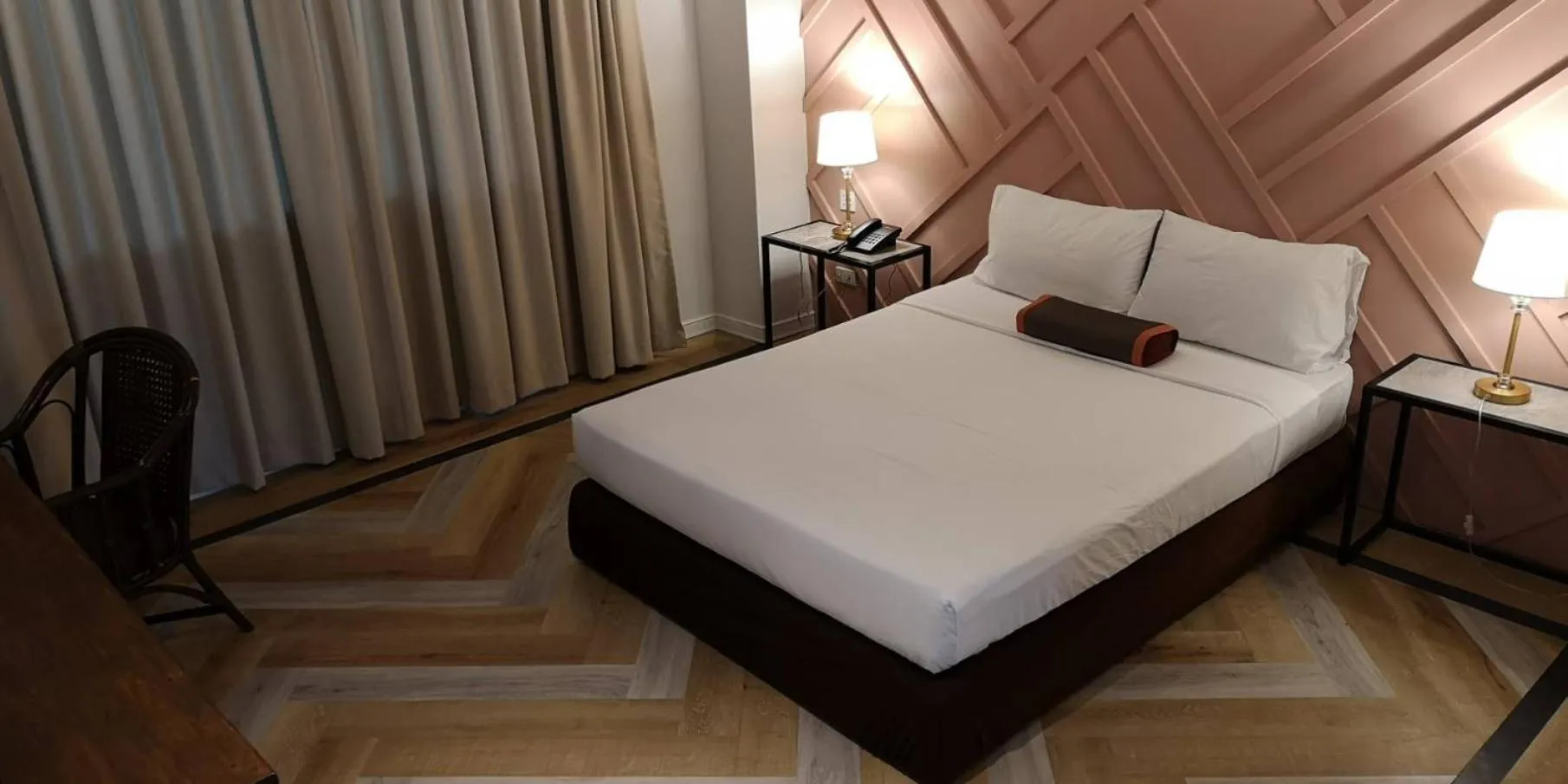 Bed in The Regent Ubon Hotel