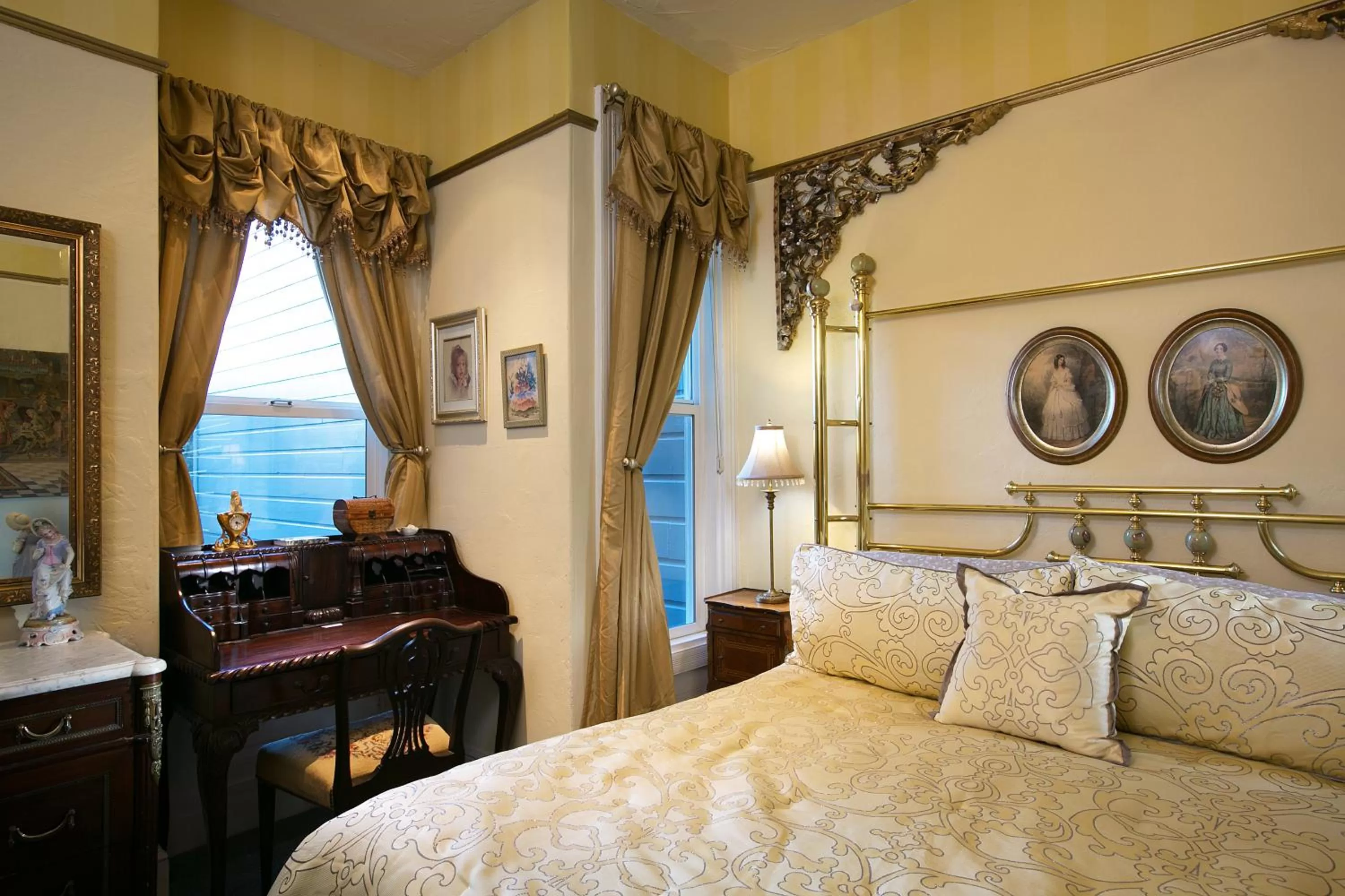 Bedroom, Bed in Noe's Nest Bed and Breakfast