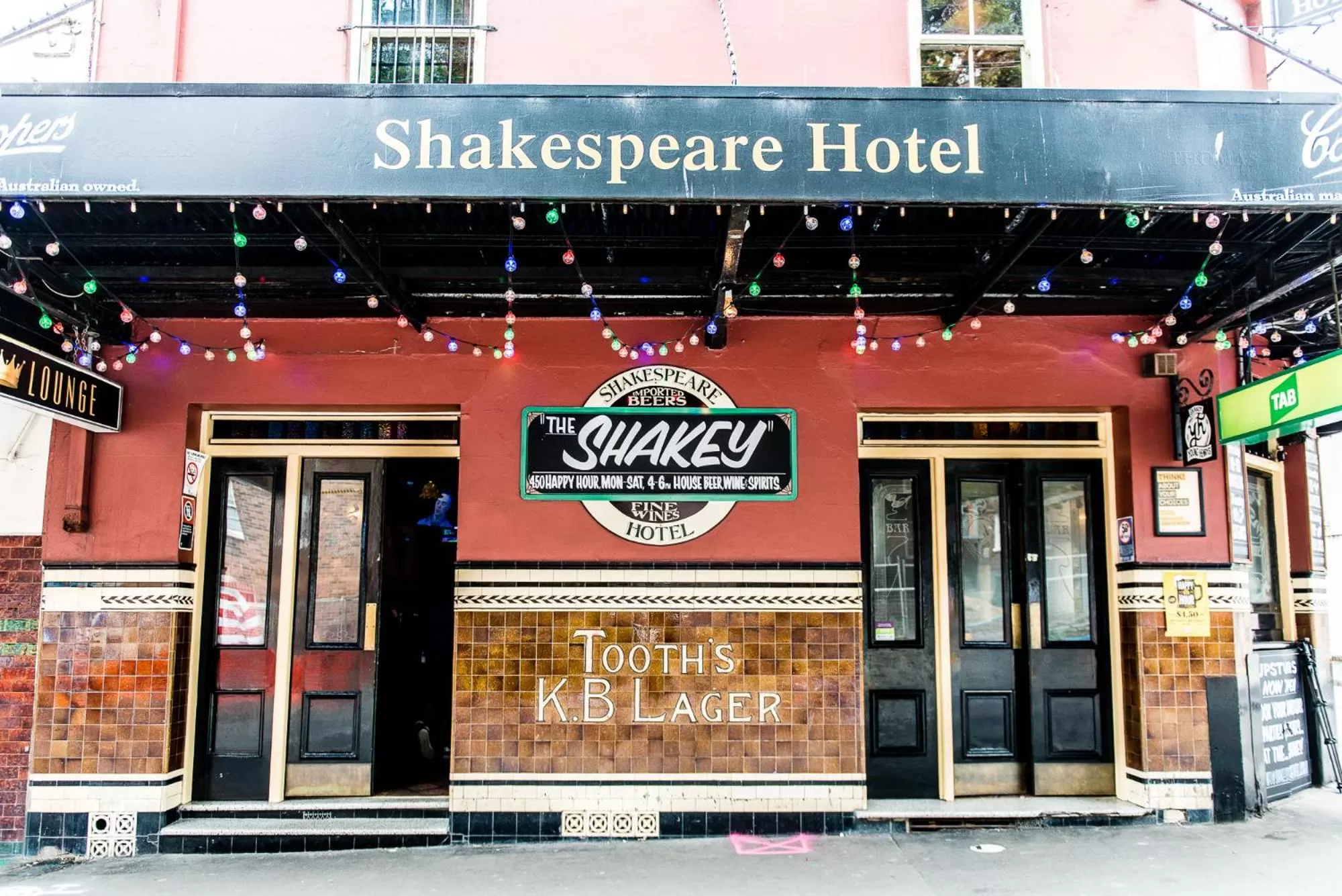 Facade/entrance in Shakespeare Hotel