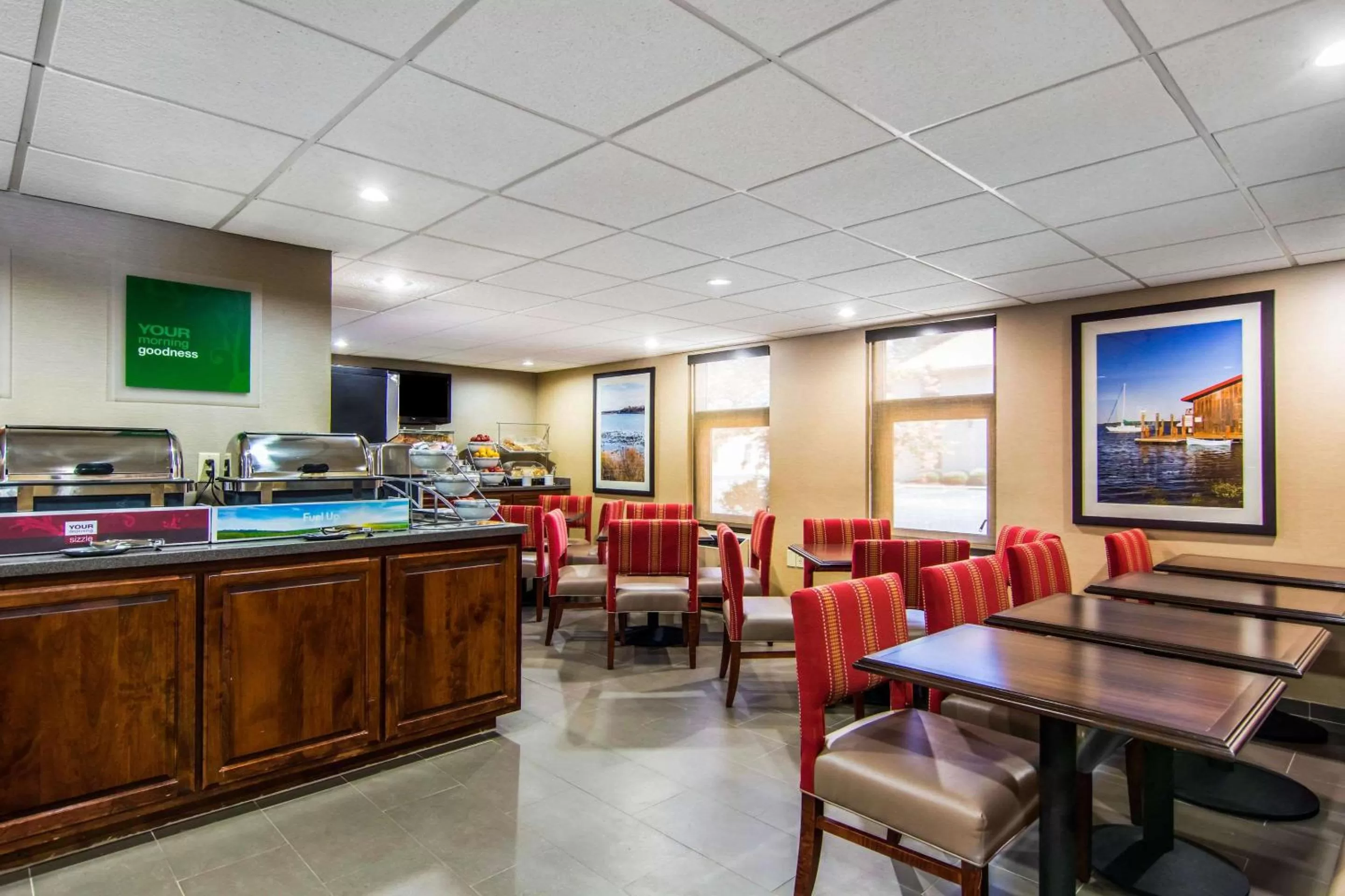 Restaurant/places to eat in Comfort Inn Newport News-Williamsburg East
