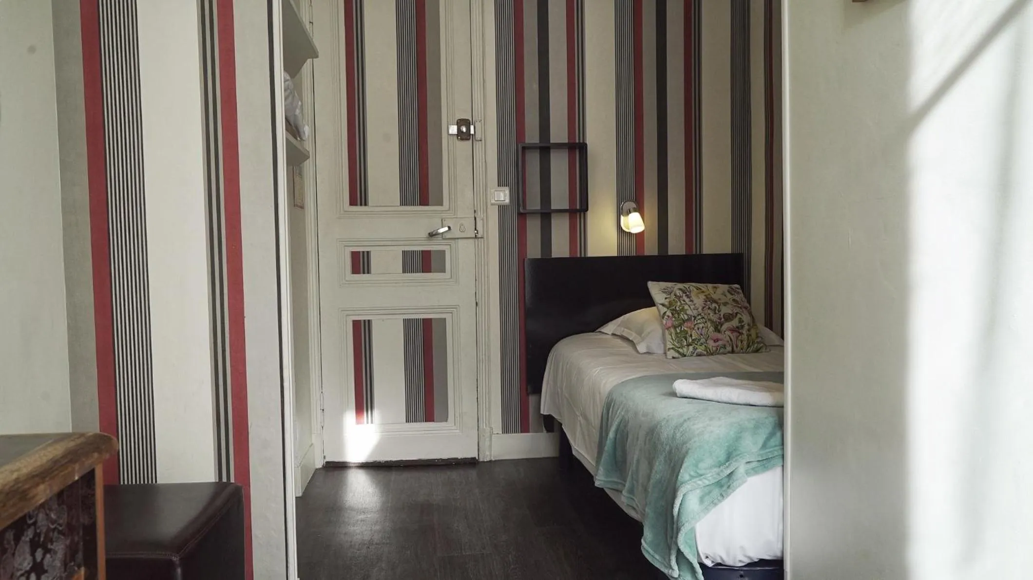 Bedroom, Bed in Hotel des Dames