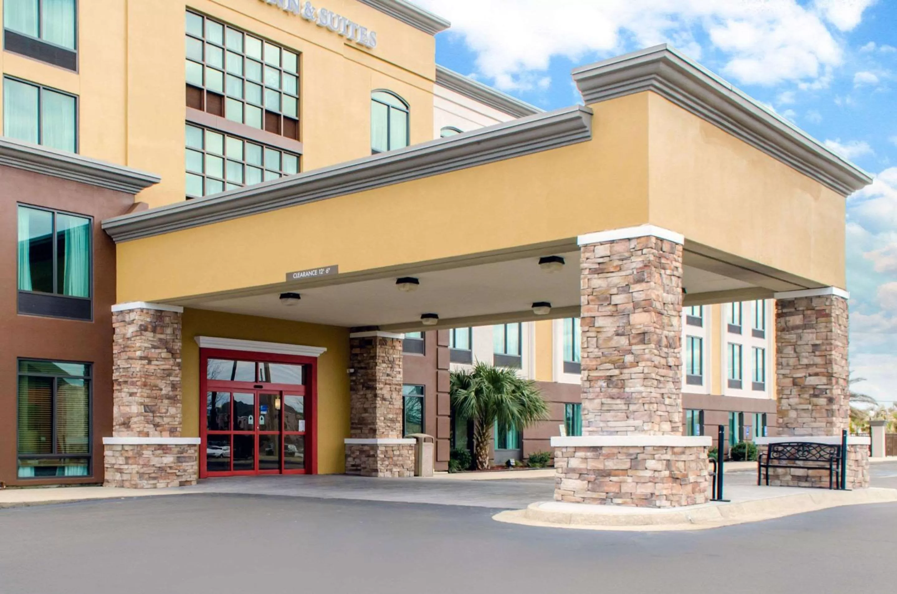 Property building in Comfort Inn & Suites Biloxi-D'Iberville