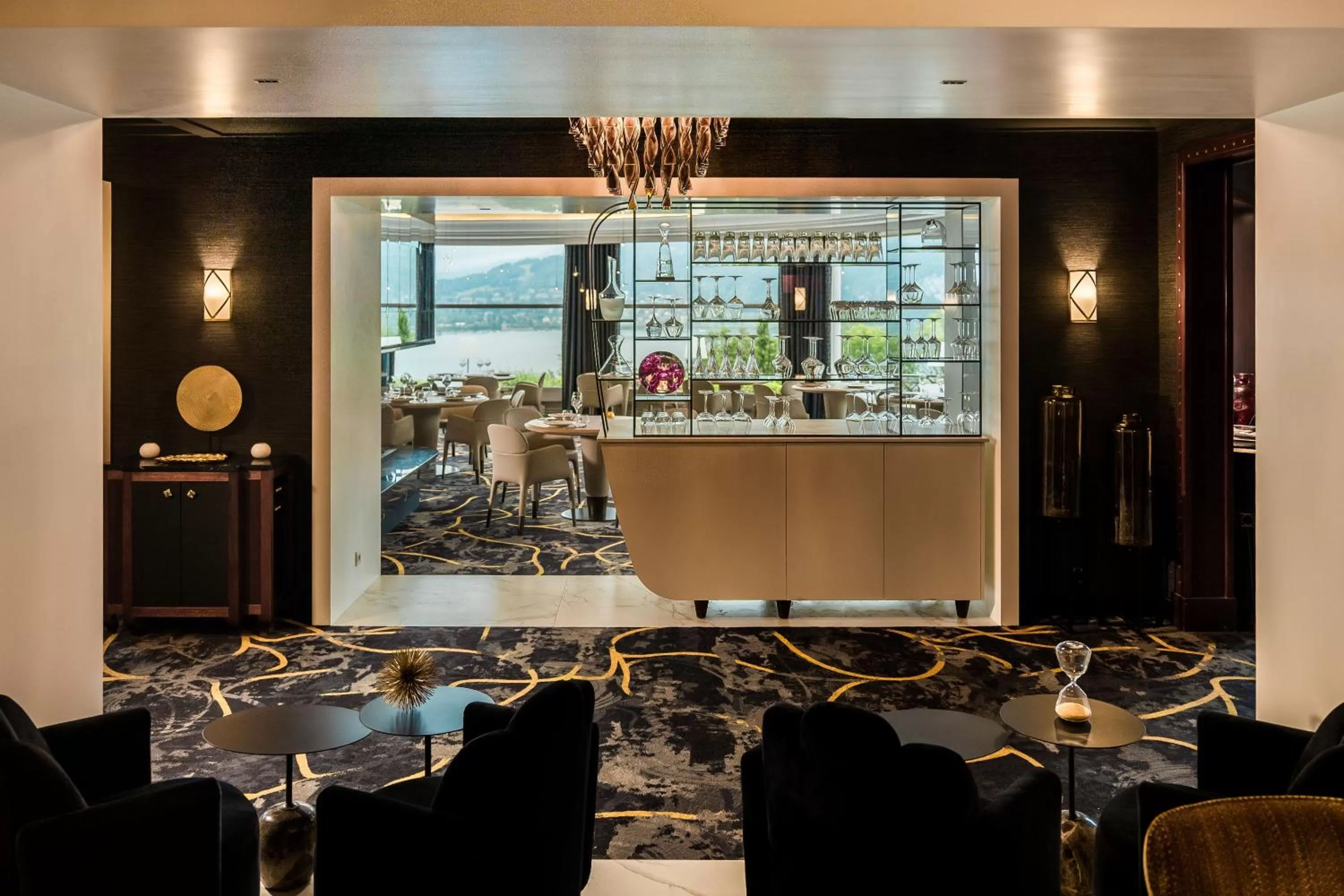 Restaurant/places to eat in Les Trésoms Lake and Spa Resort