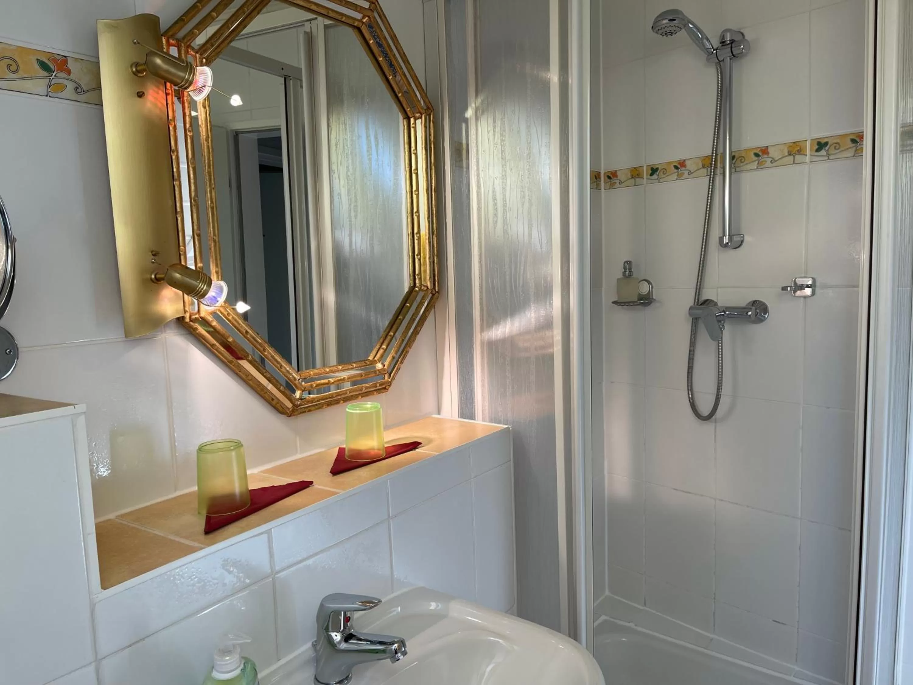 Bathroom in Hotel Villa Vital Munster