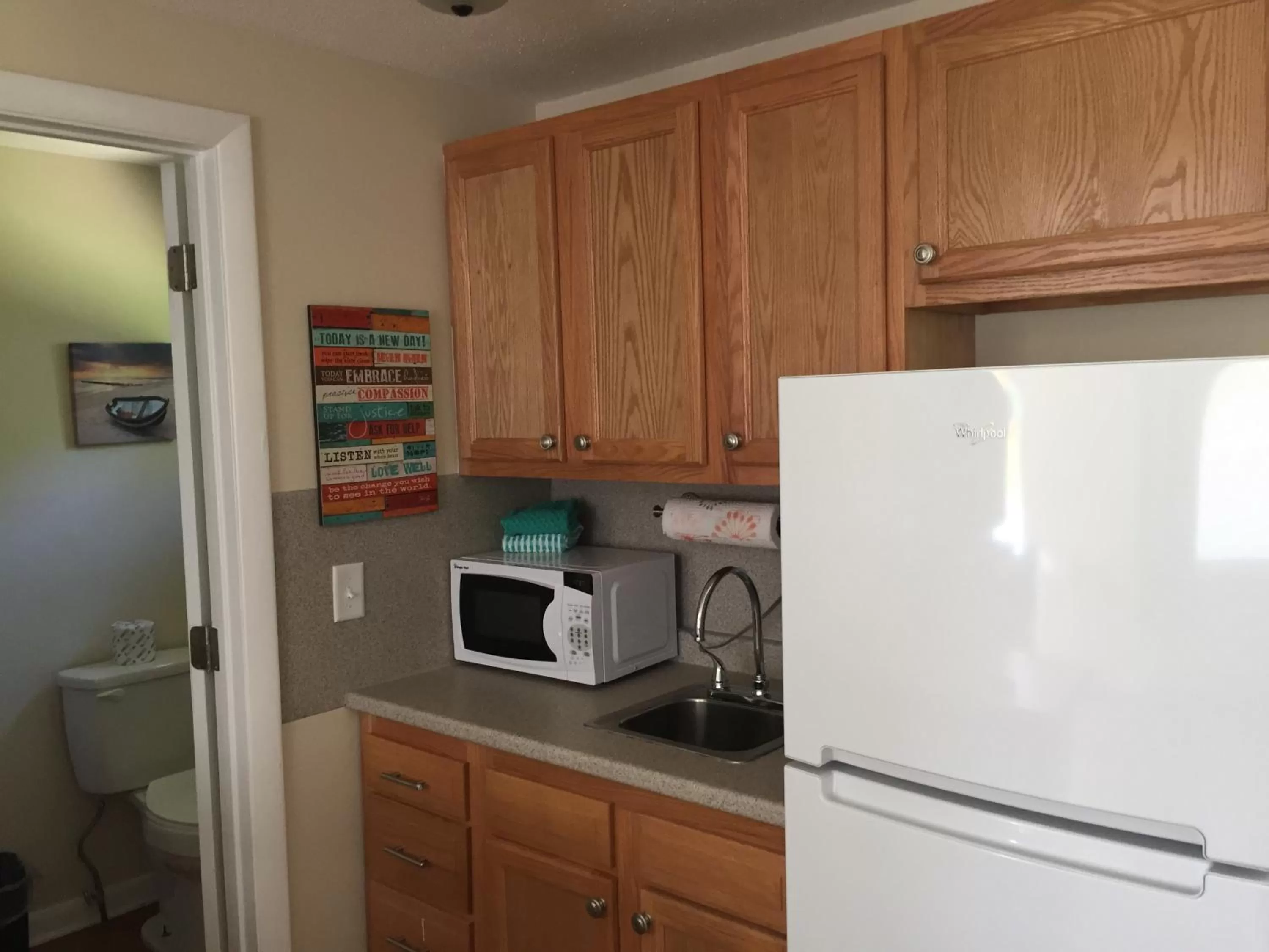 Food and drinks, Kitchen/Kitchenette in Shore Road Inn