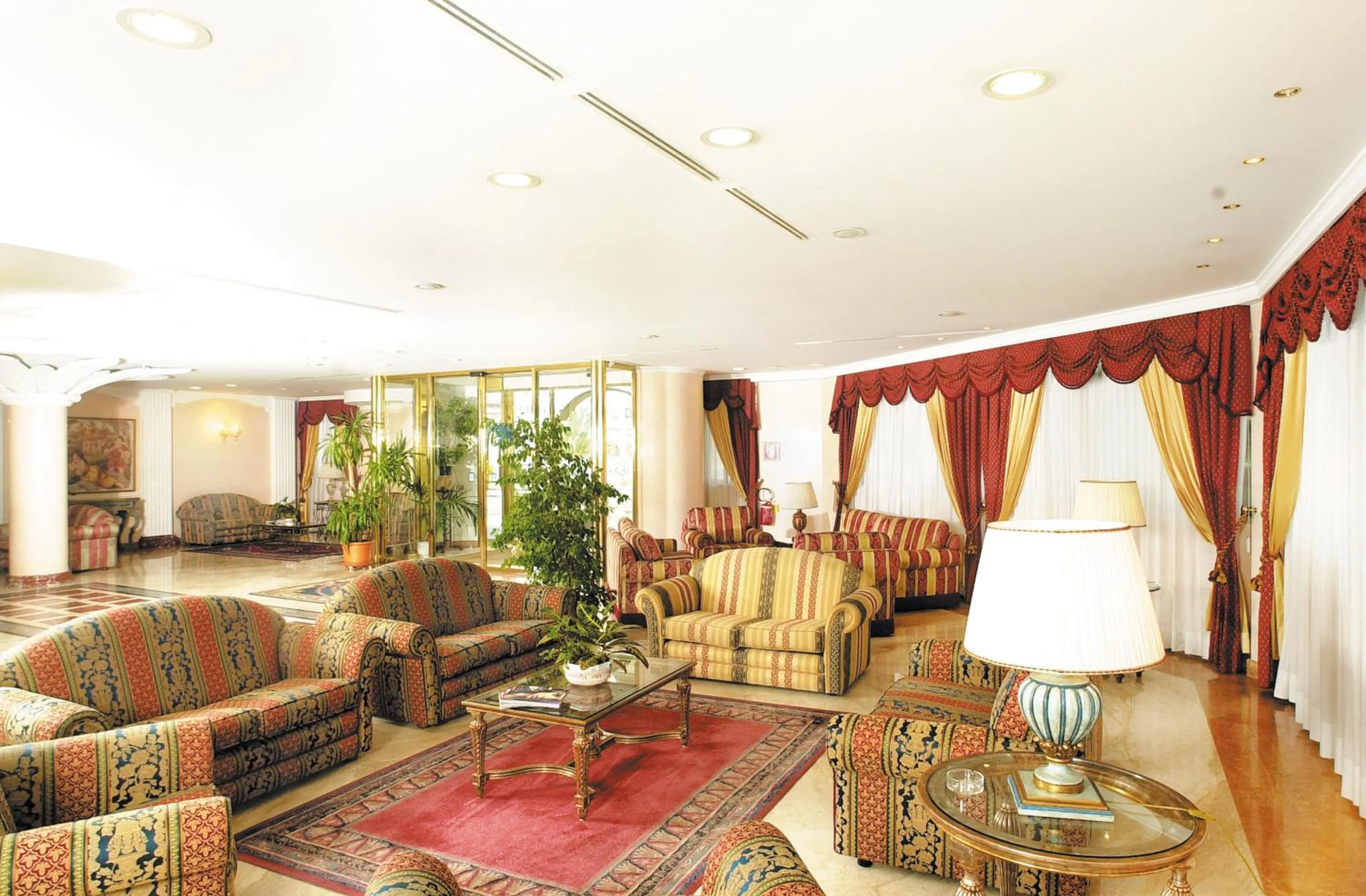 Lobby or reception in Hotel Principe