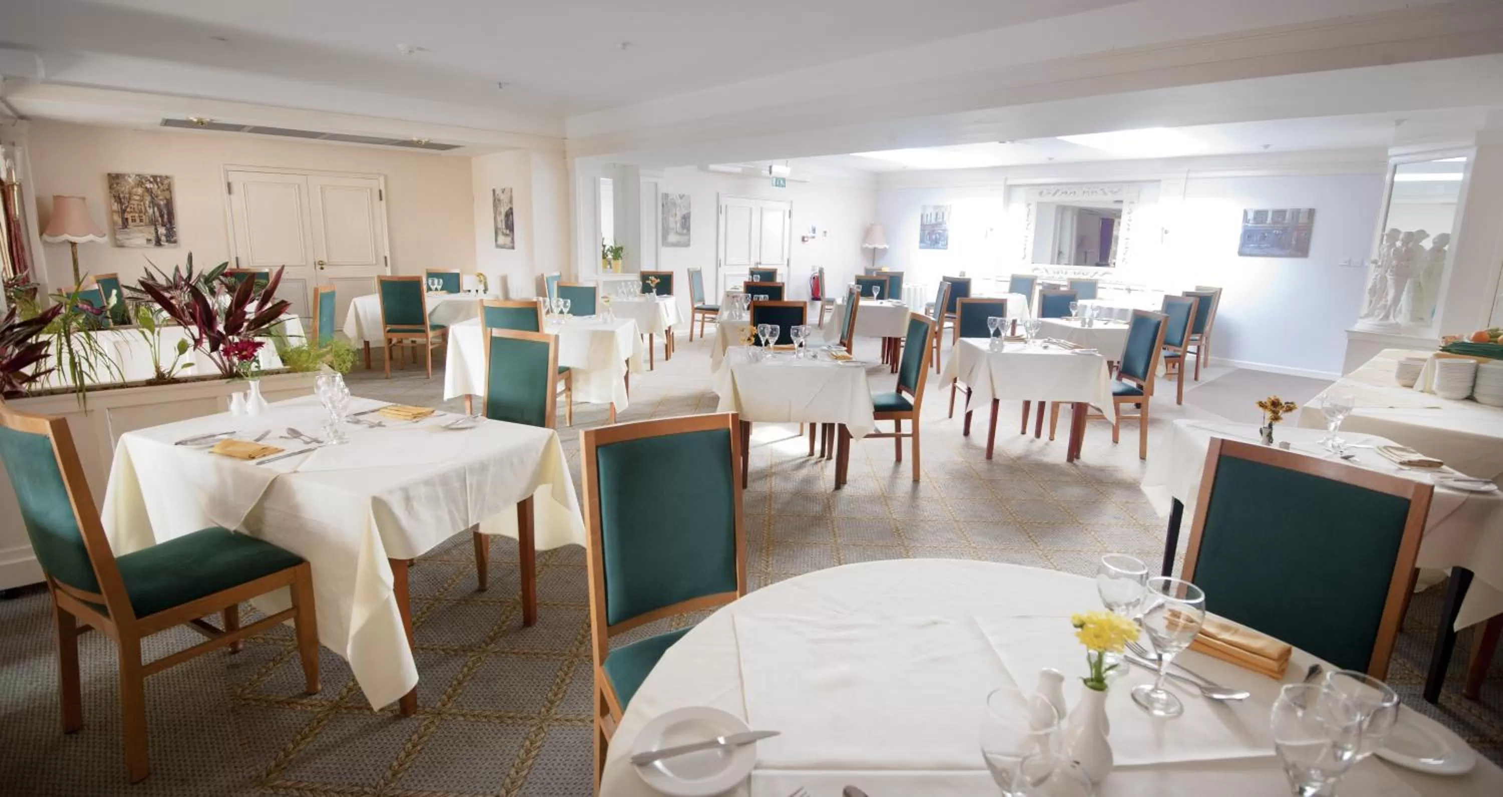 Restaurant/places to eat in Penmere Manor Hotel
