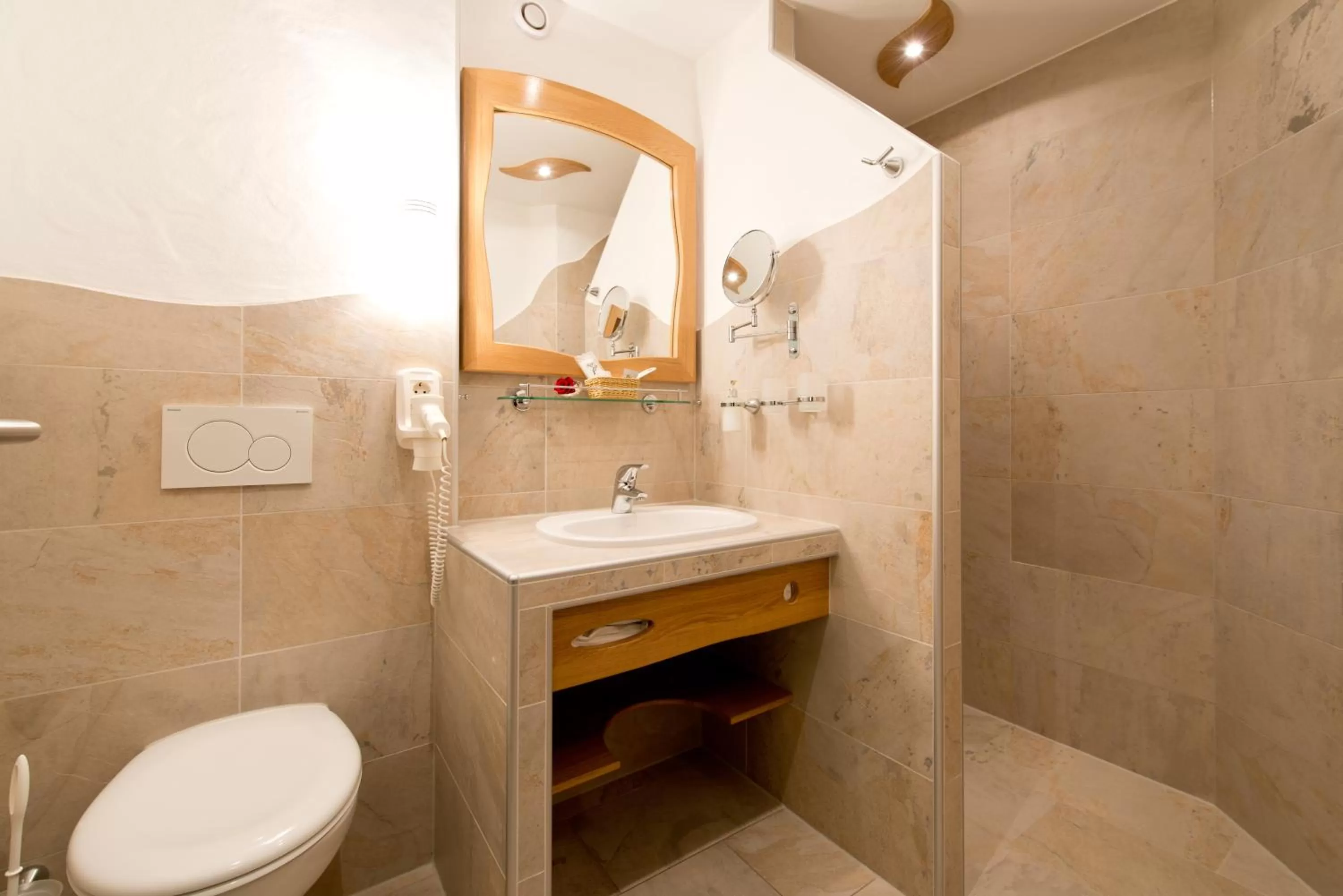 Bathroom in Silberkönig Schwarzwald Hotel & Restaurant Ringhotel