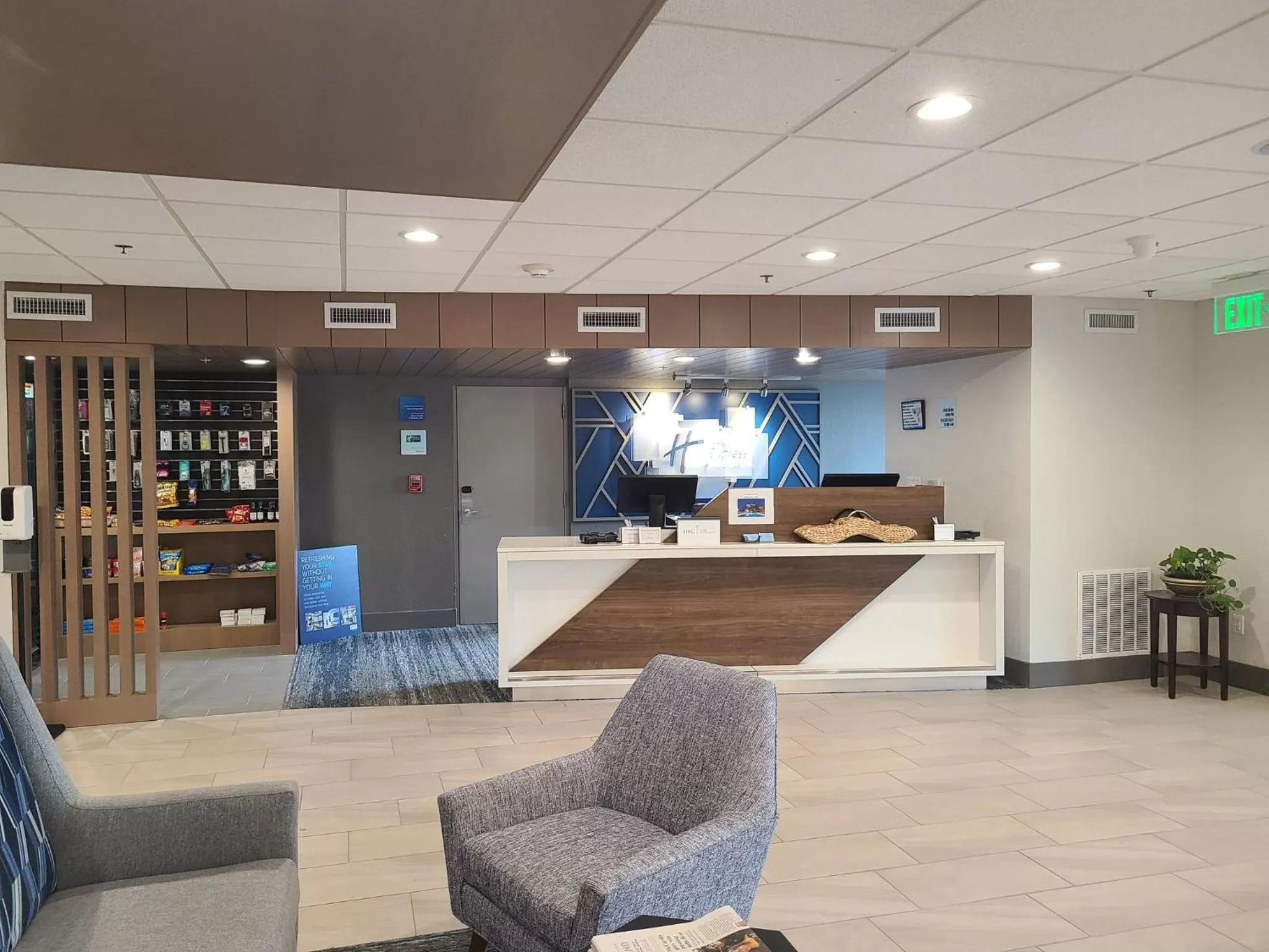 Property building in Holiday Inn Express Fort Lauderdale North - Executive Airport by IHG