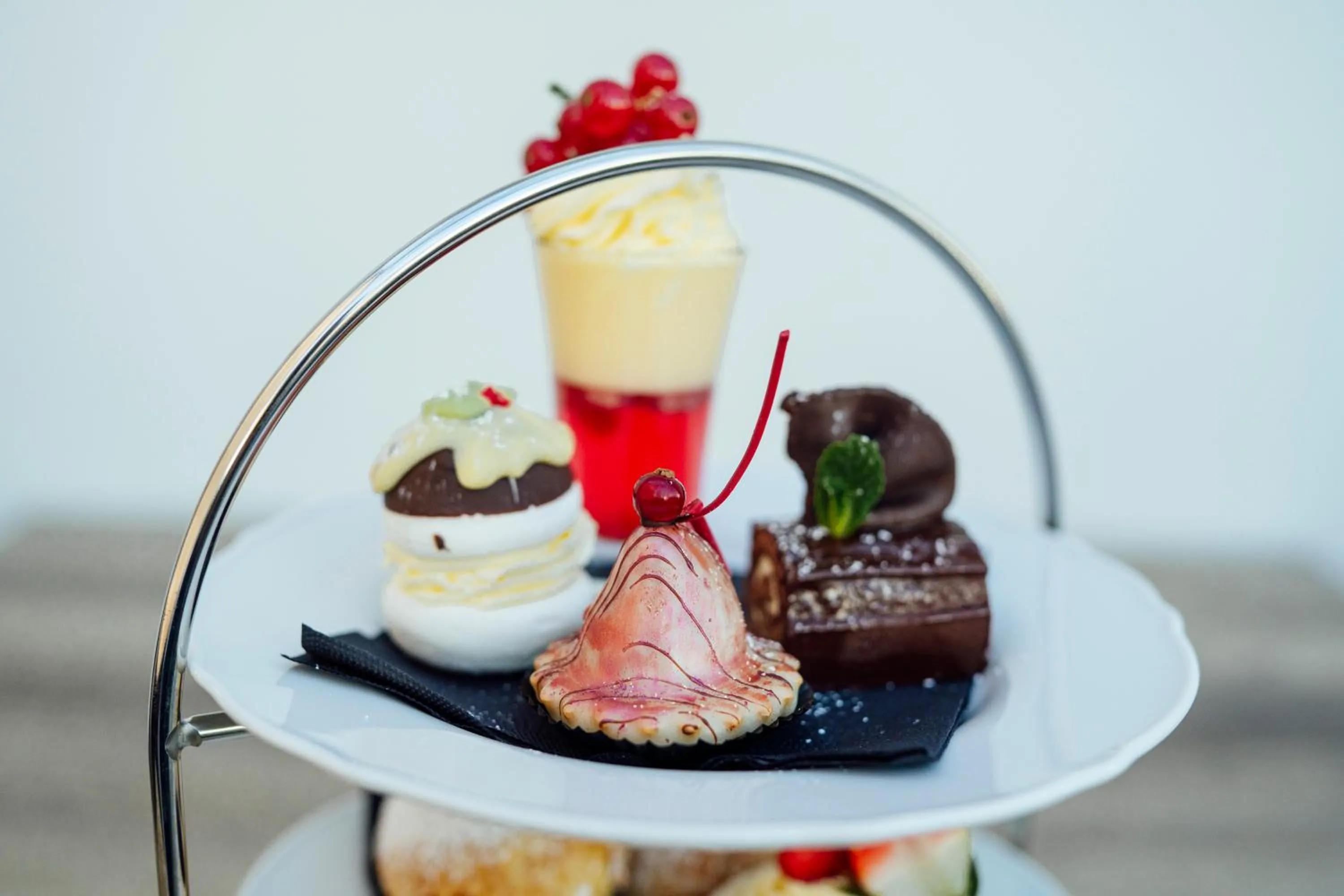 Food and drinks in Sherbrooke Castle Hotel