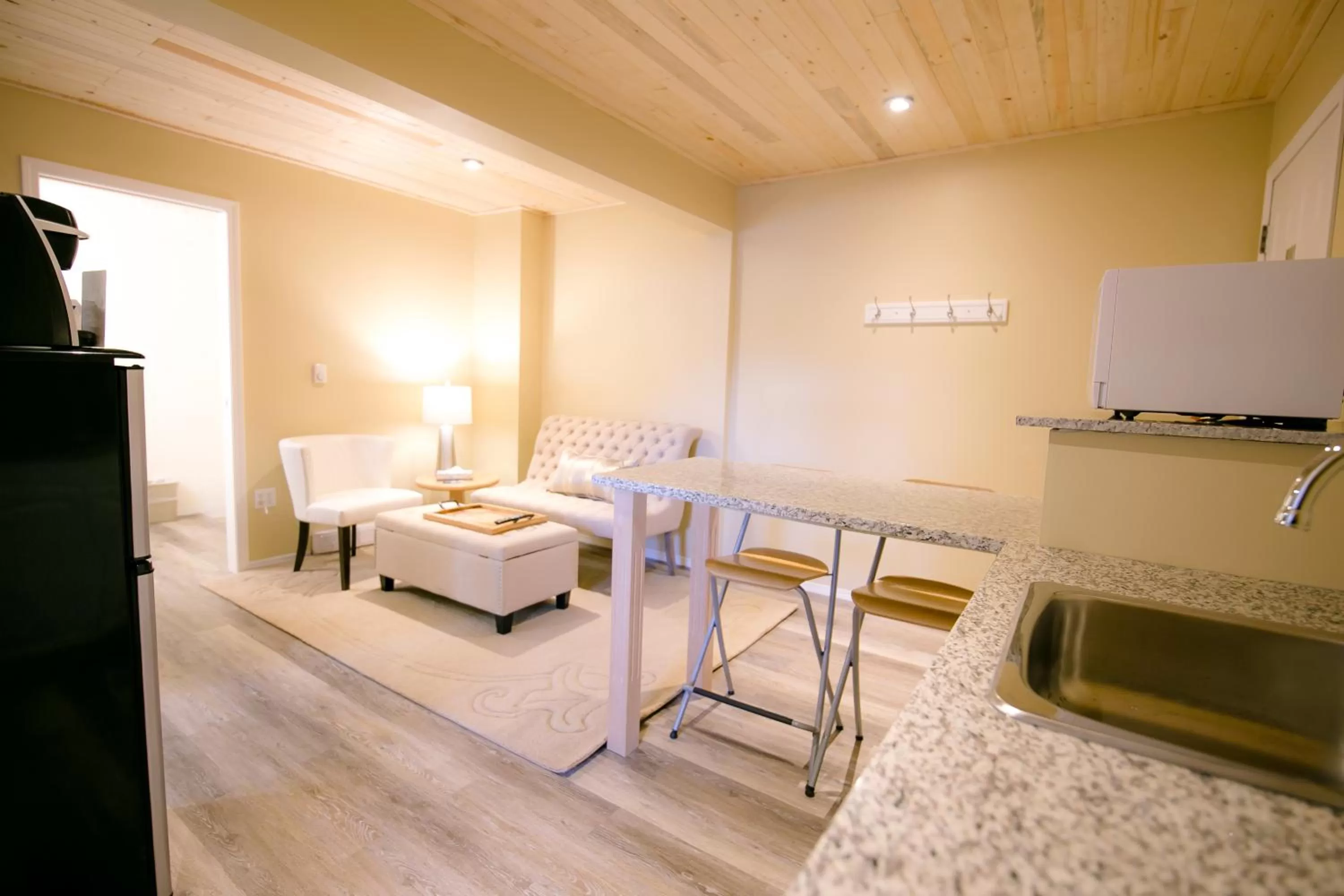 Photo of the whole room in Crystal Springs Lodge