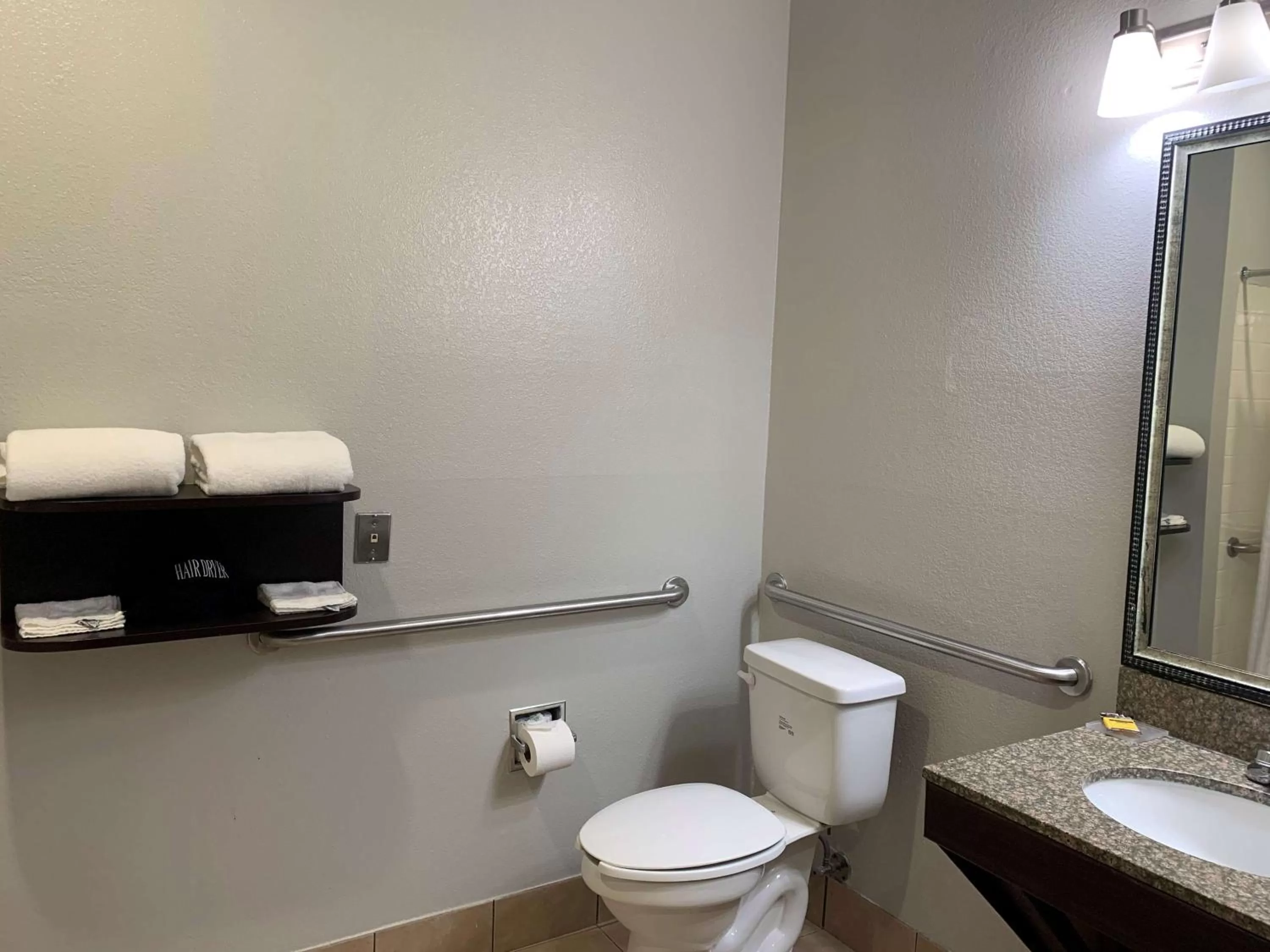 King Room with Bath Tub - Disability Access in Best Western Plus Lake Worth