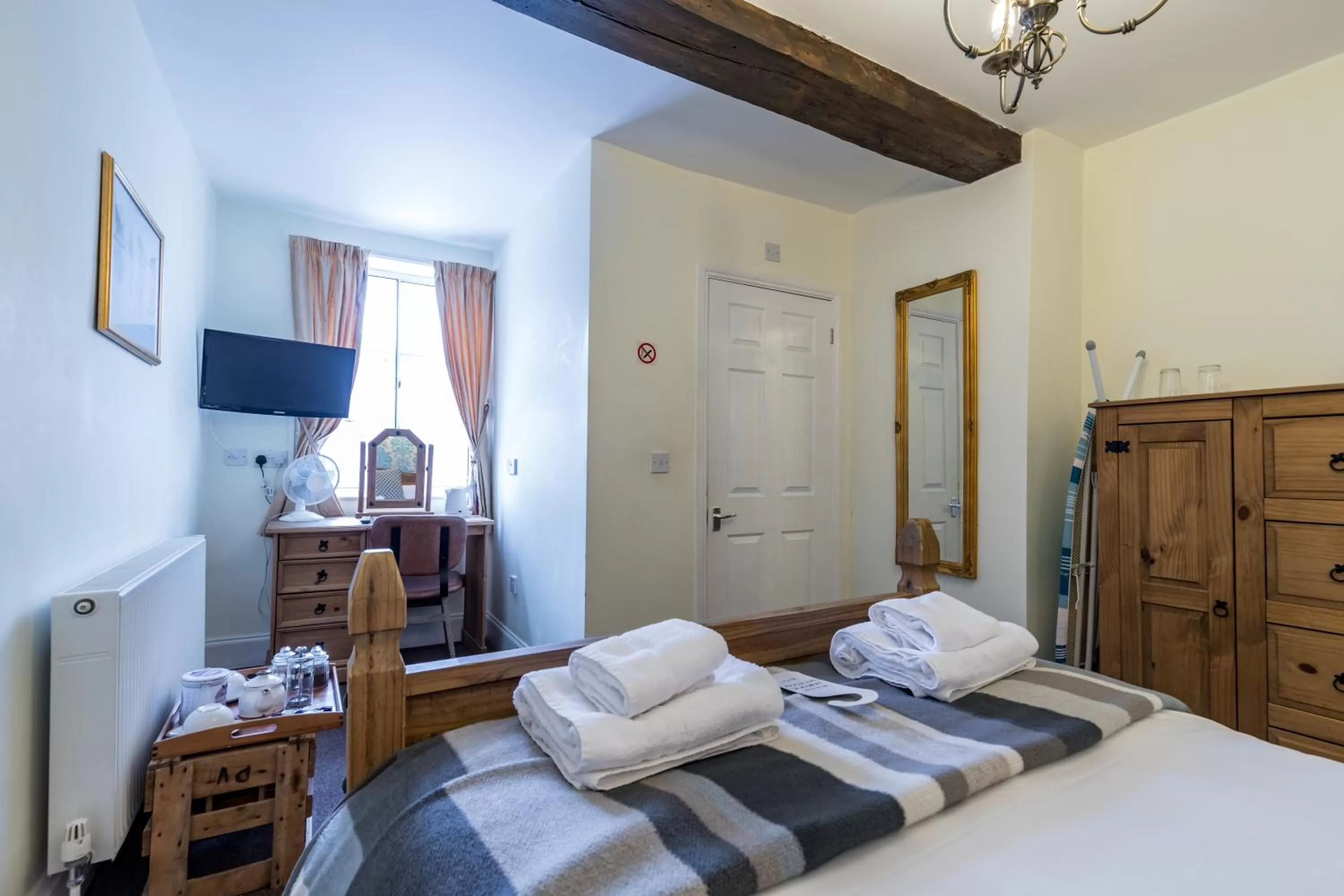 Bed in The Littleton Arms