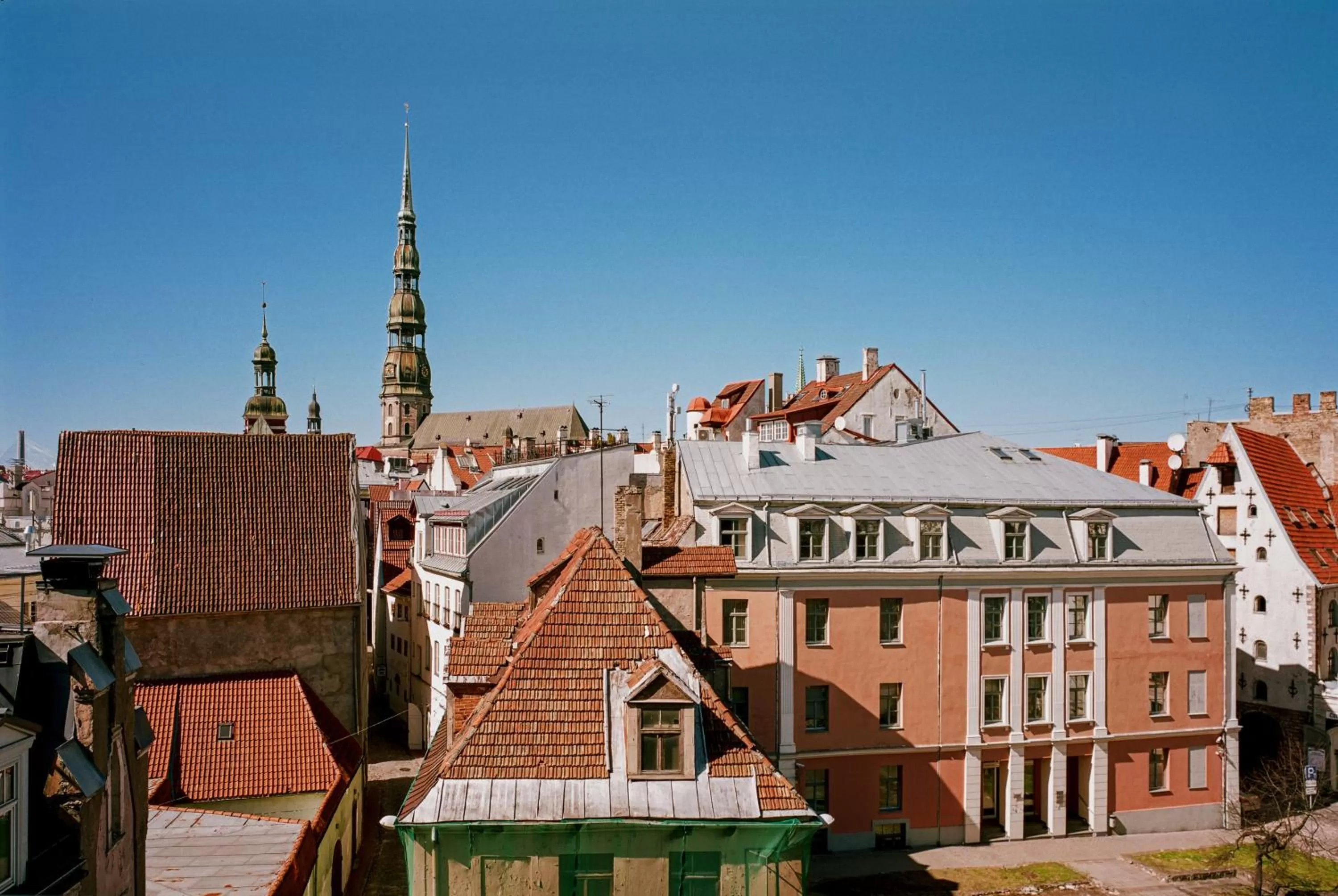 Area and facilities in Avalon Hotel & Conferences