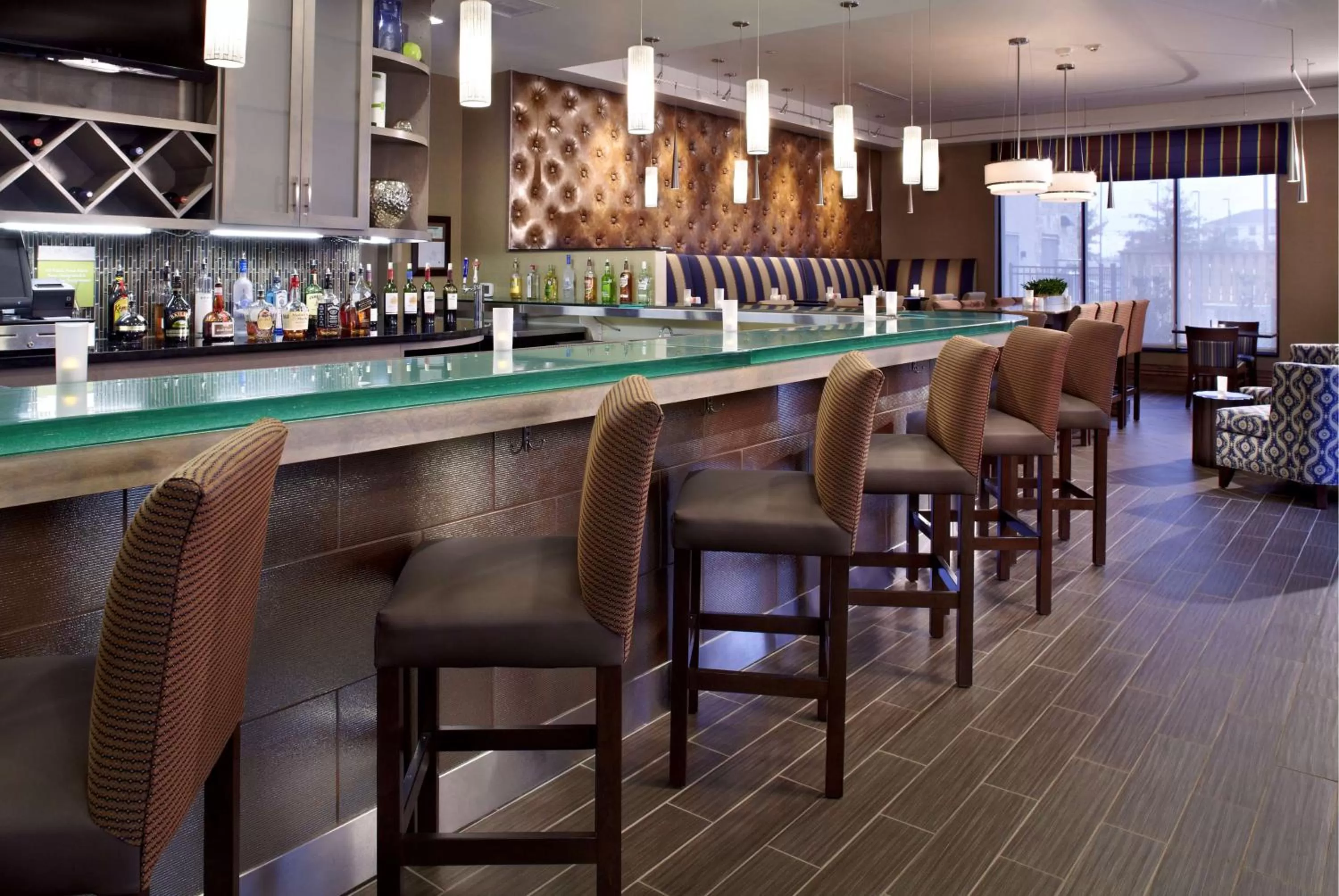 Lounge or bar in Hilton Garden Inn Texarkana