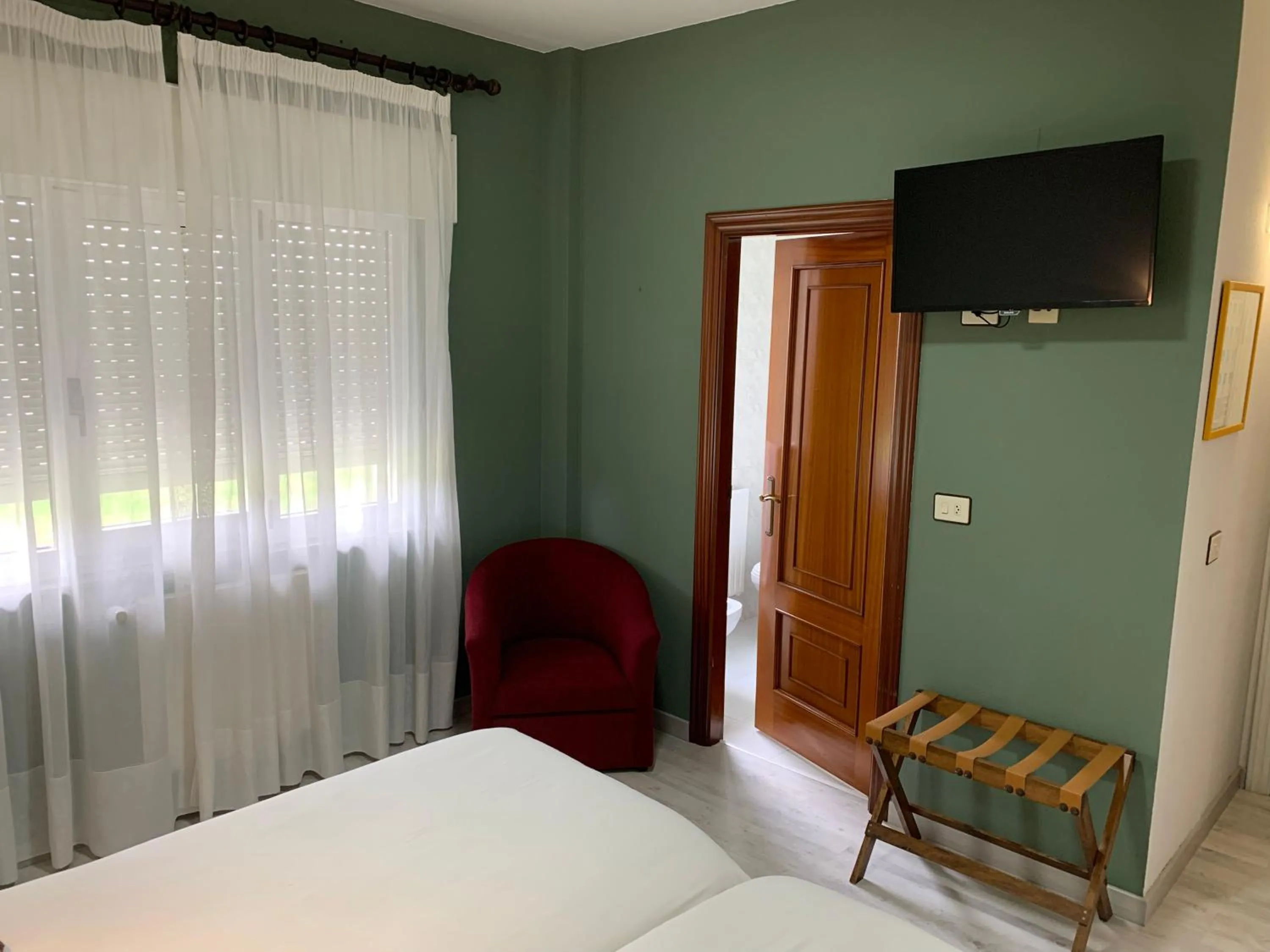 Bedroom, Bed in Hotel Los Olmos