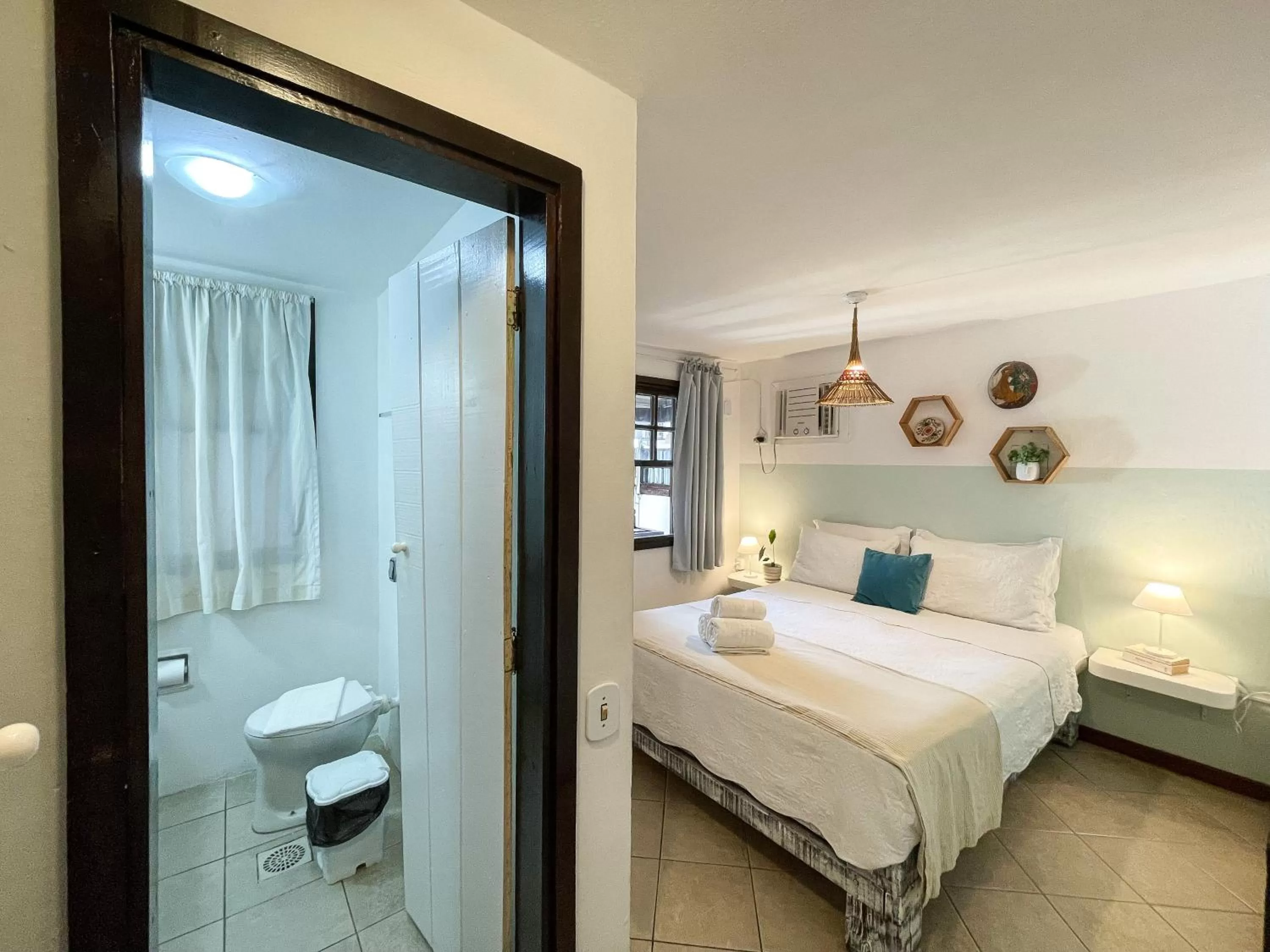 Photo of the whole room, Bed in Pousada Marittima