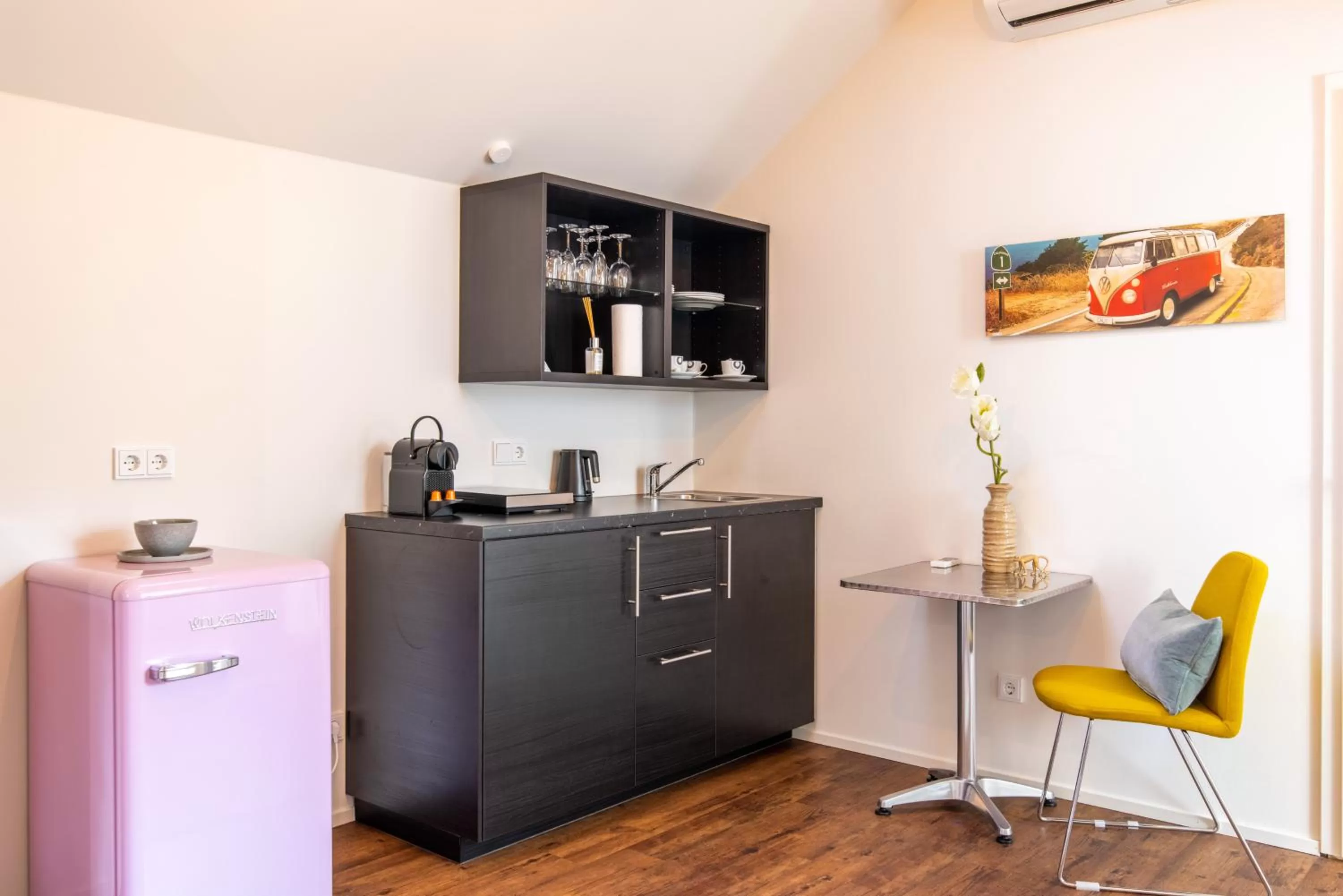 Kitchen/Kitchenette in Luxstay Bad Nauheim - Self-Check-In