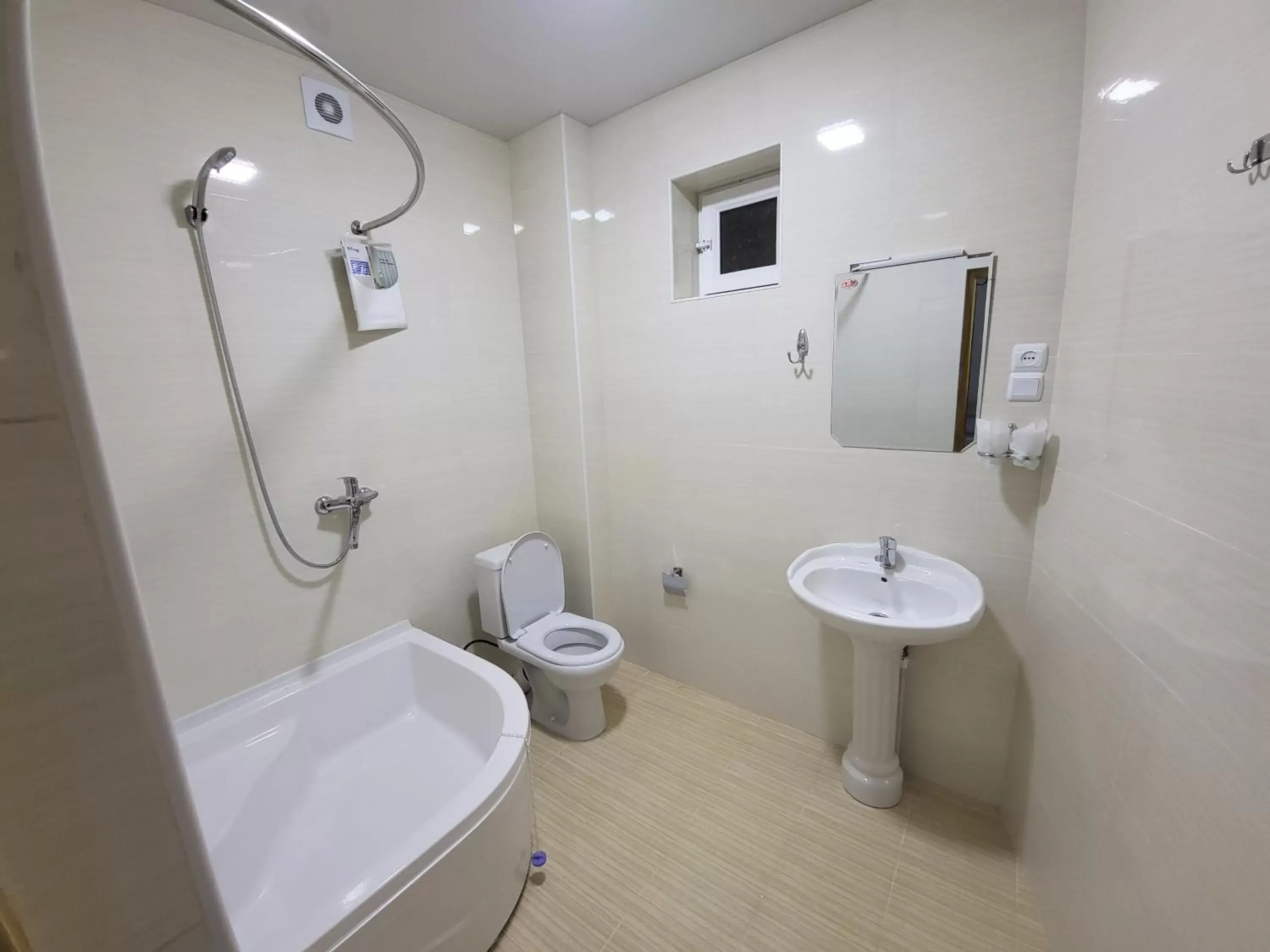 Triple Room with City View in Ulli Oy Hotel & Terasse Triple Room with City View in Ulli Oy Hotel & Terasse