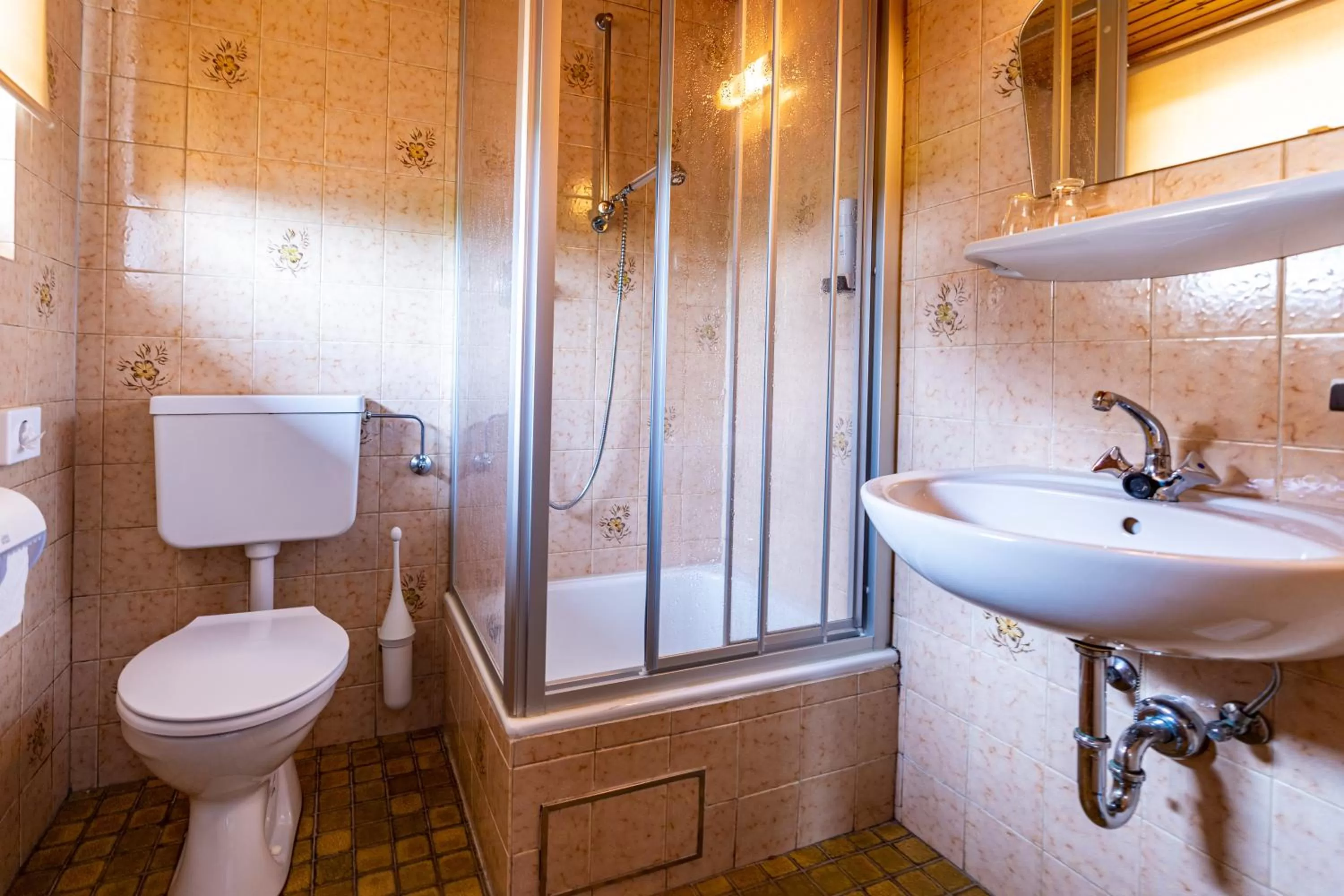 Single Room with Balcony - single occupancy in Hotel Casa Maria