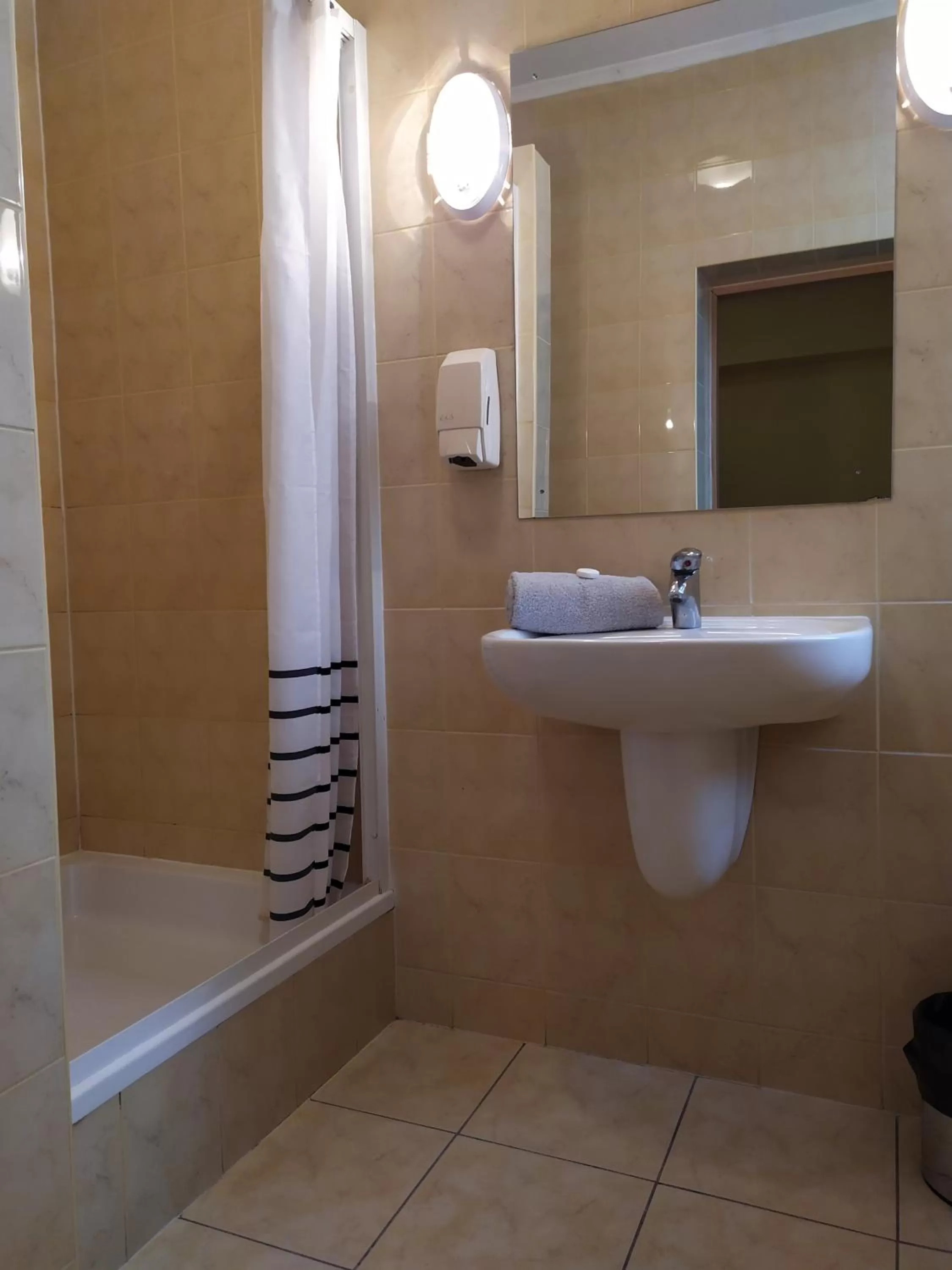 Bathroom in Dom Turysty