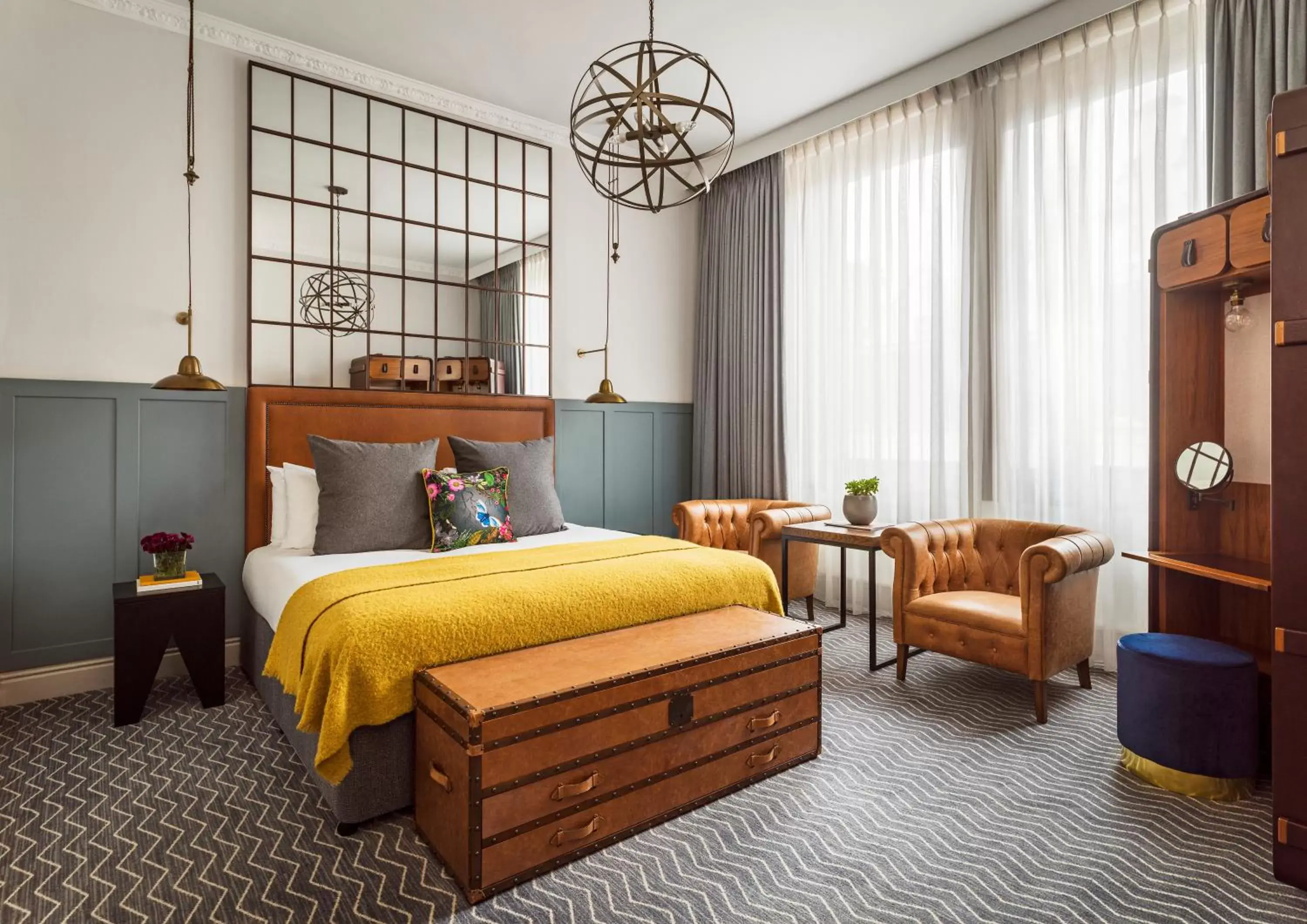 Premium King Room in Kimpton Clocktower by IHG Premium King Room in Kimpton Clocktower by IHG