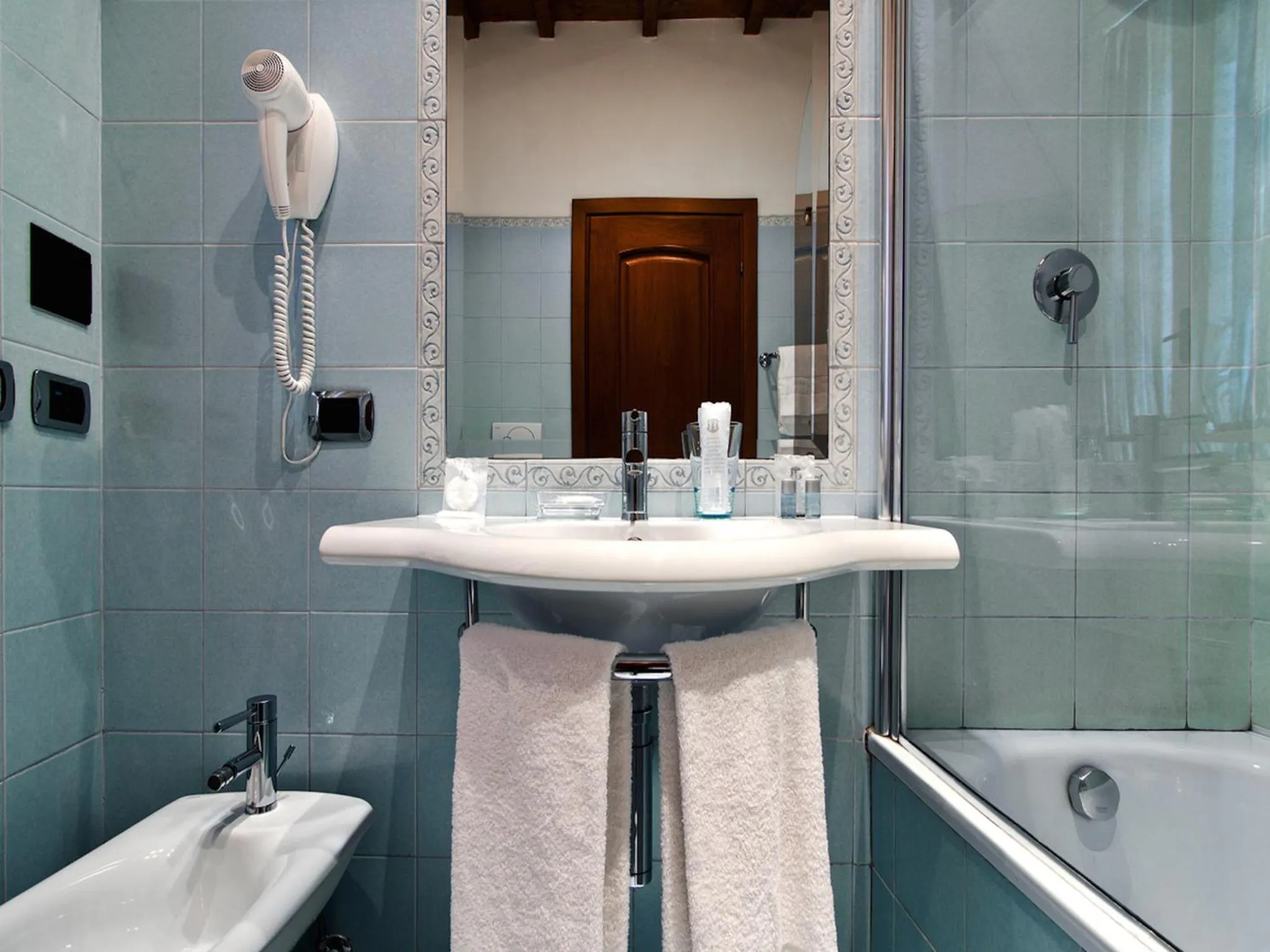 Bathroom in Cenci Bed & Breakfast Fontana di Trevi