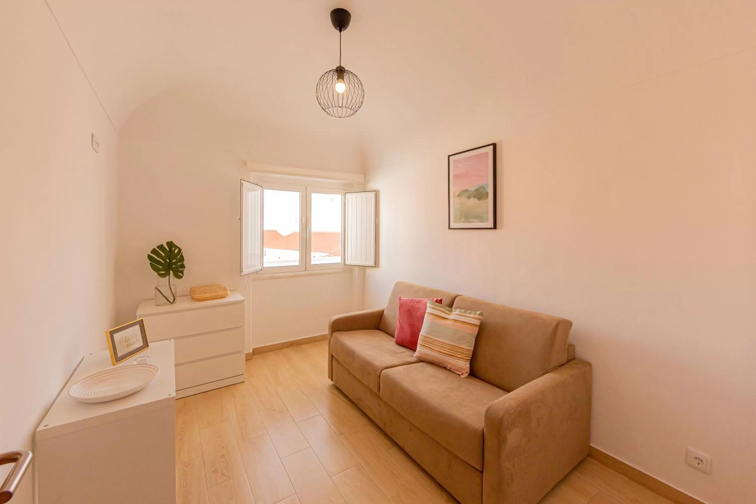 Living room, Seating Area in Luxury Palm Suites