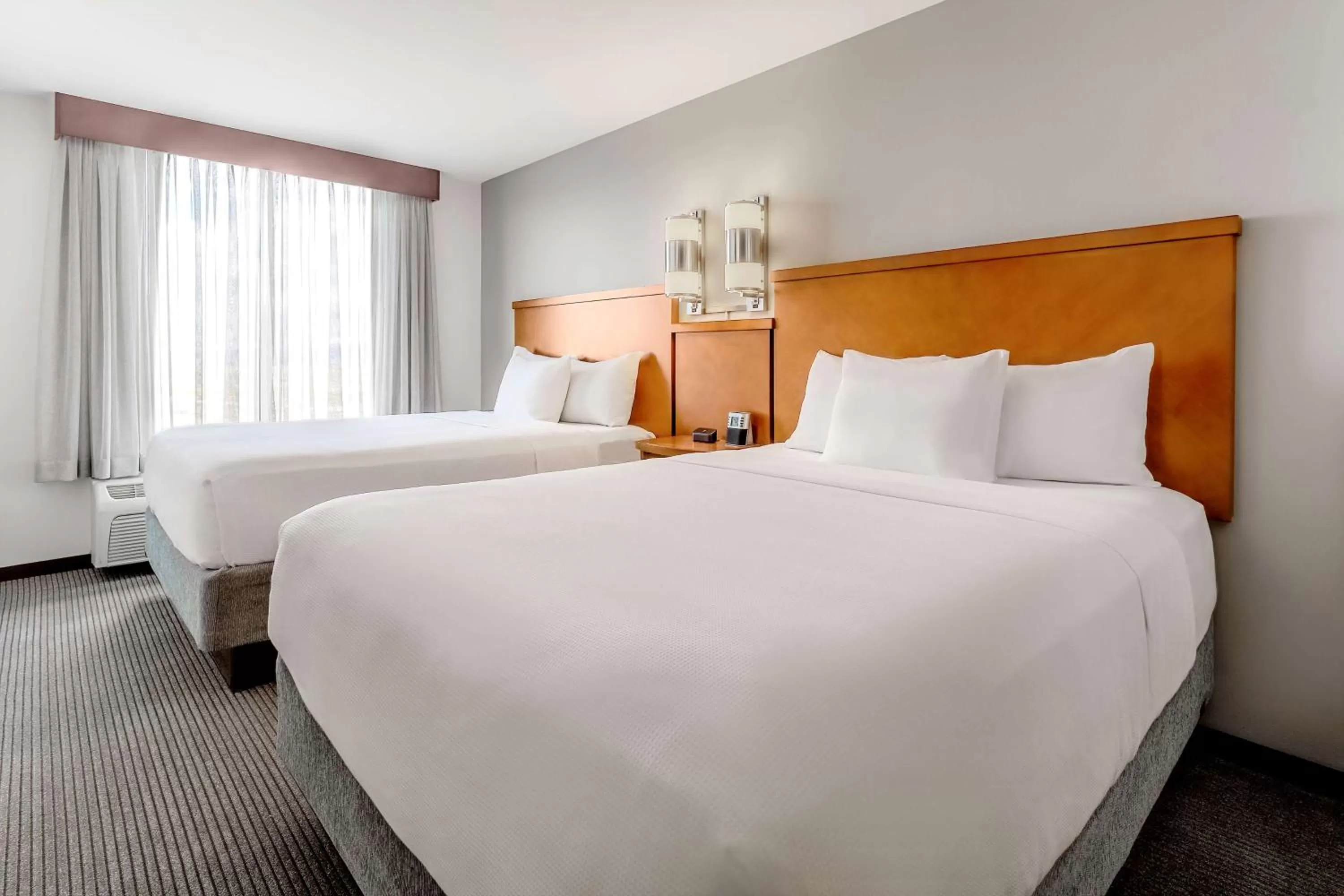 Photo of the whole room, Bed in Hyatt Place Salt Lake City Airport