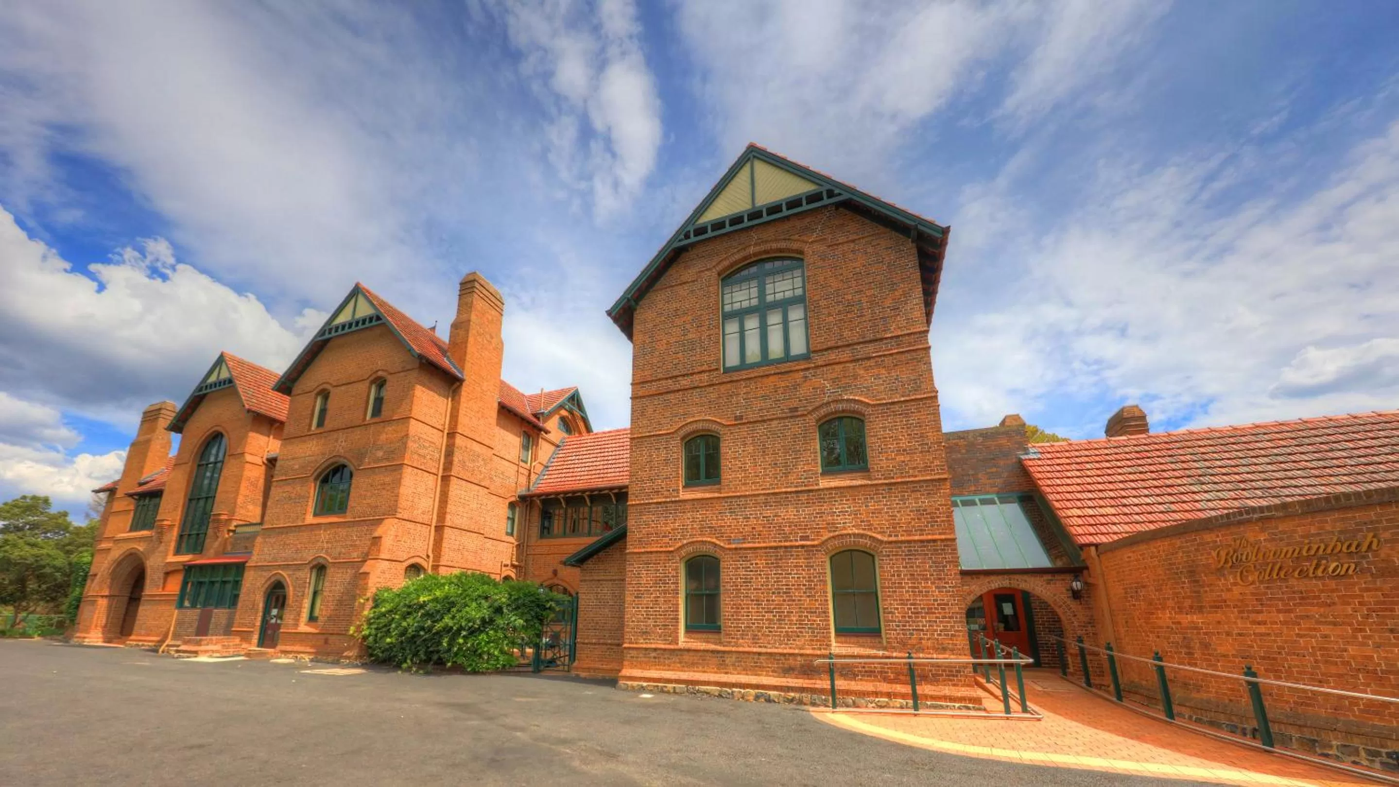 Nearby landmark in The Alluna Motel, an Ascend Collection Hotel