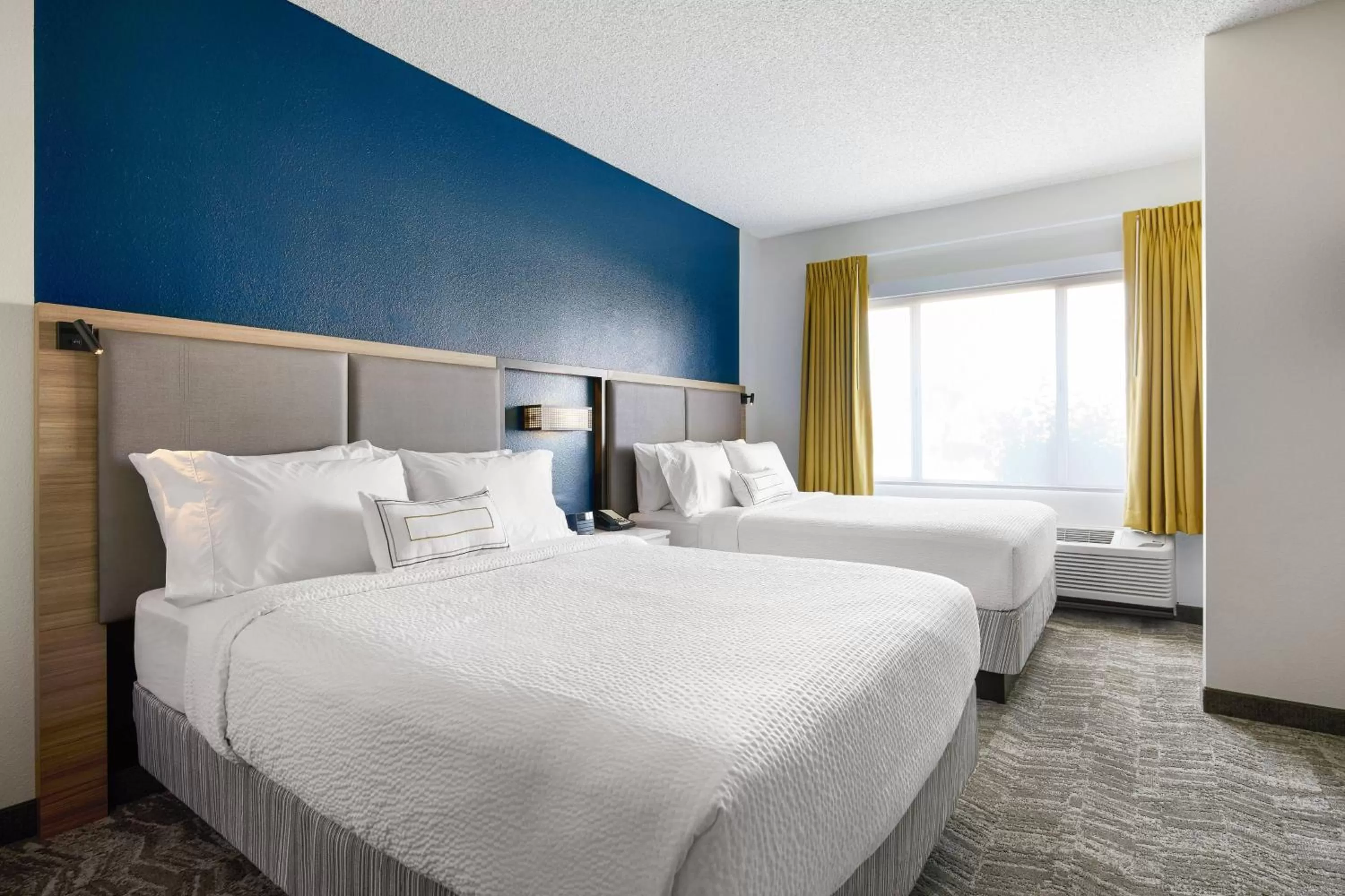 Bedroom, Bed in SpringHill Suites Tempe at Arizona Mills Mall