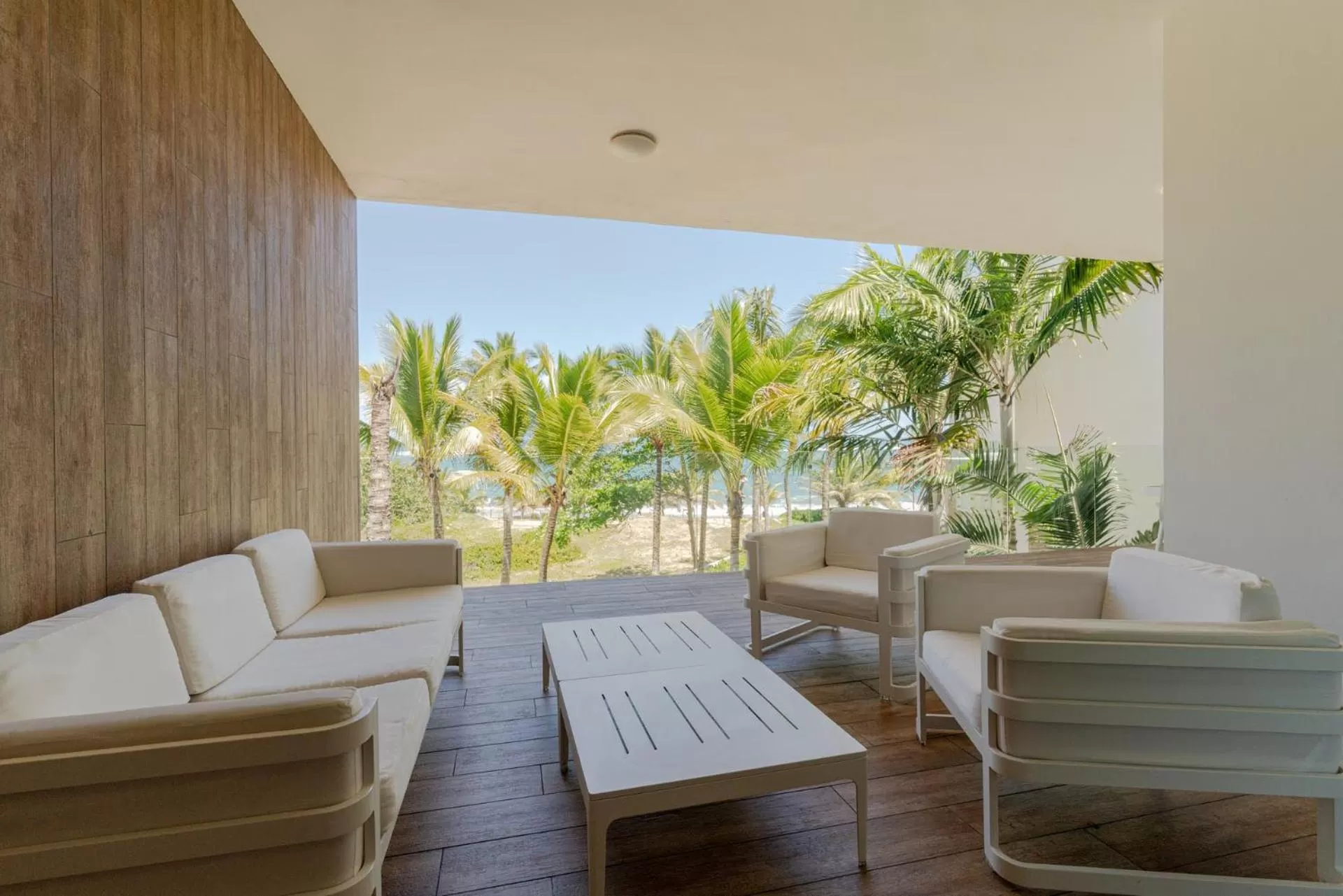 Patio in Ultravioleta Boutique Residences