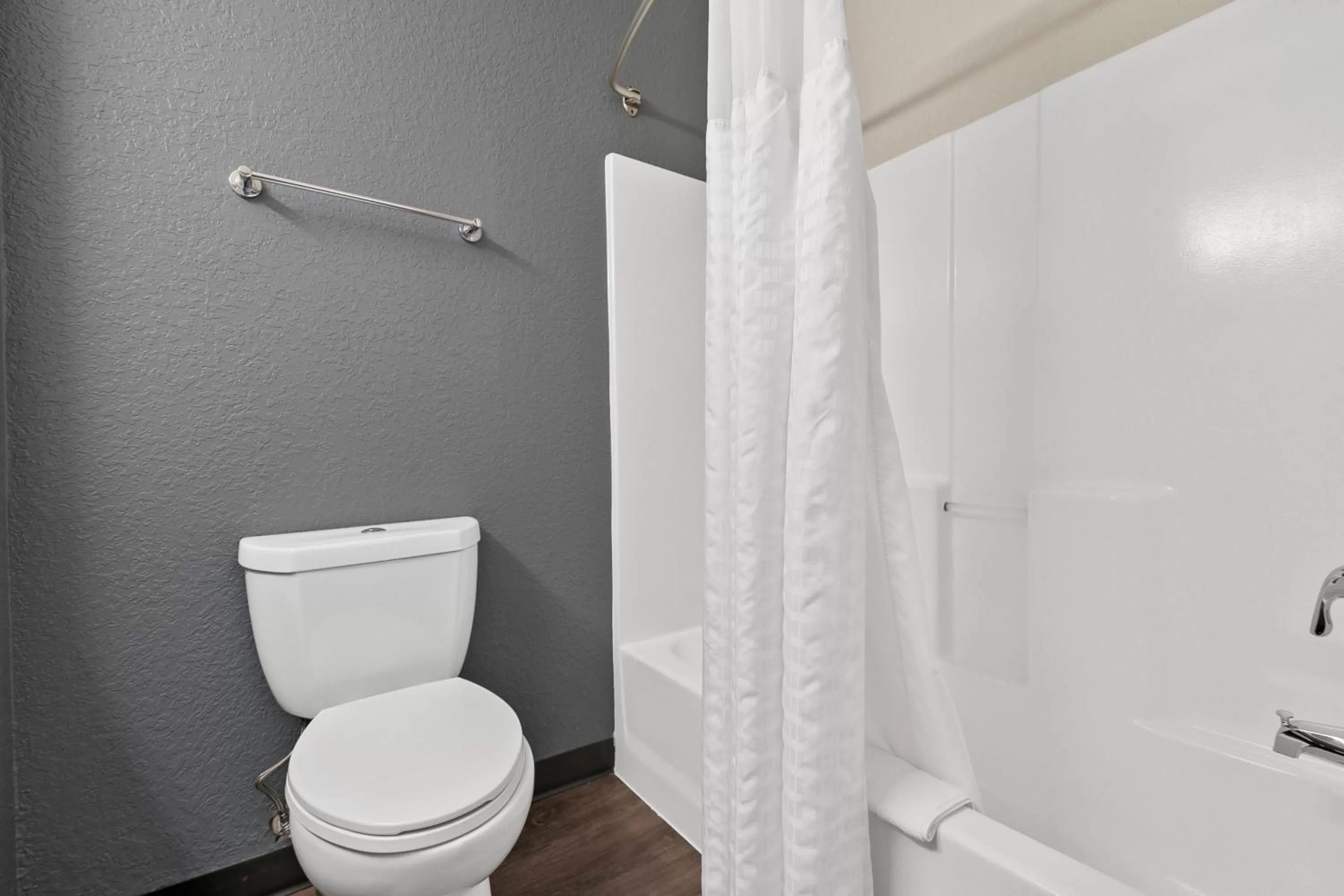 Bathroom in Extended Stay America Premier Suites - Miami - Downtown Brickell - Cruise Port