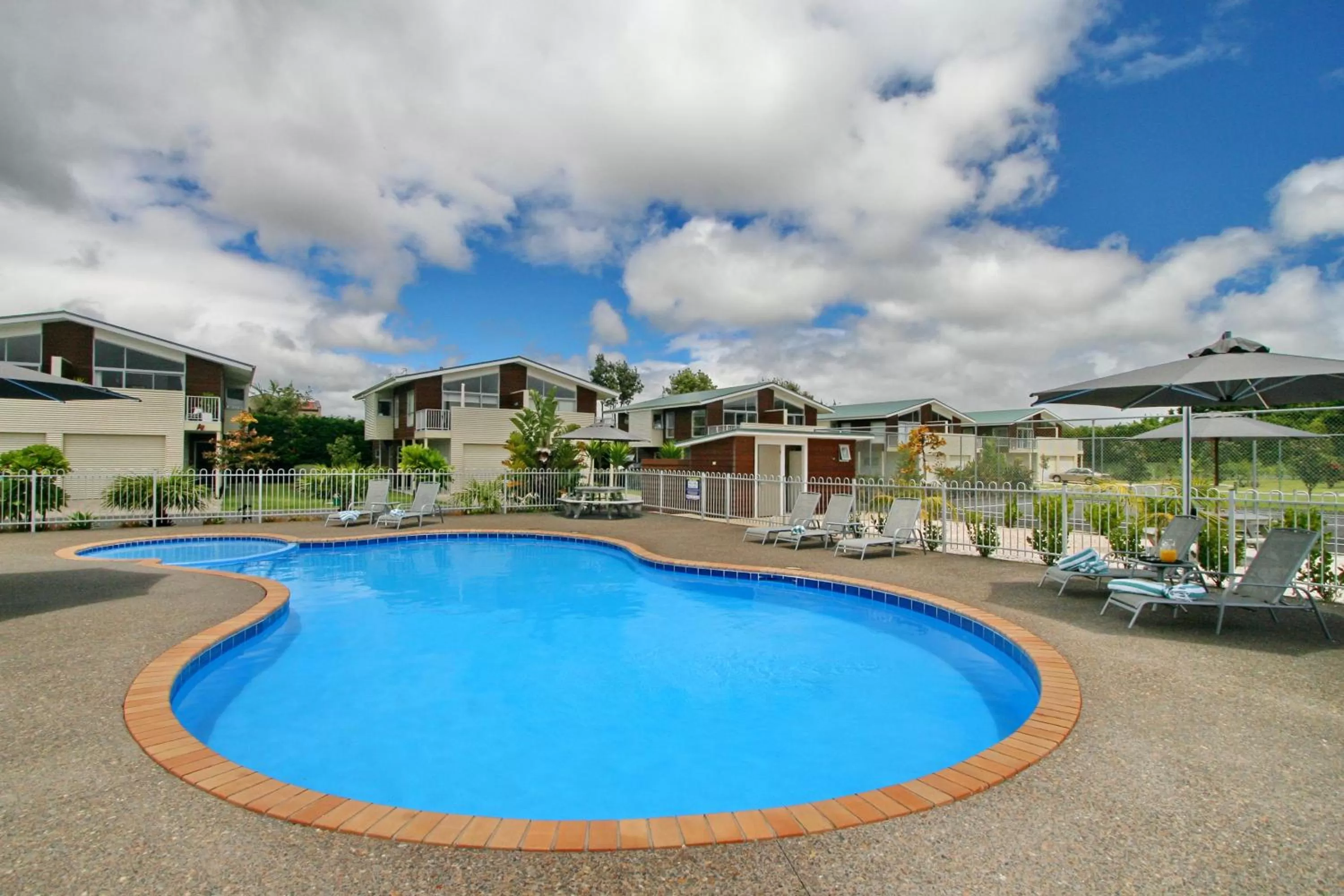 Swimming pool in Oceans Resort Whitianga