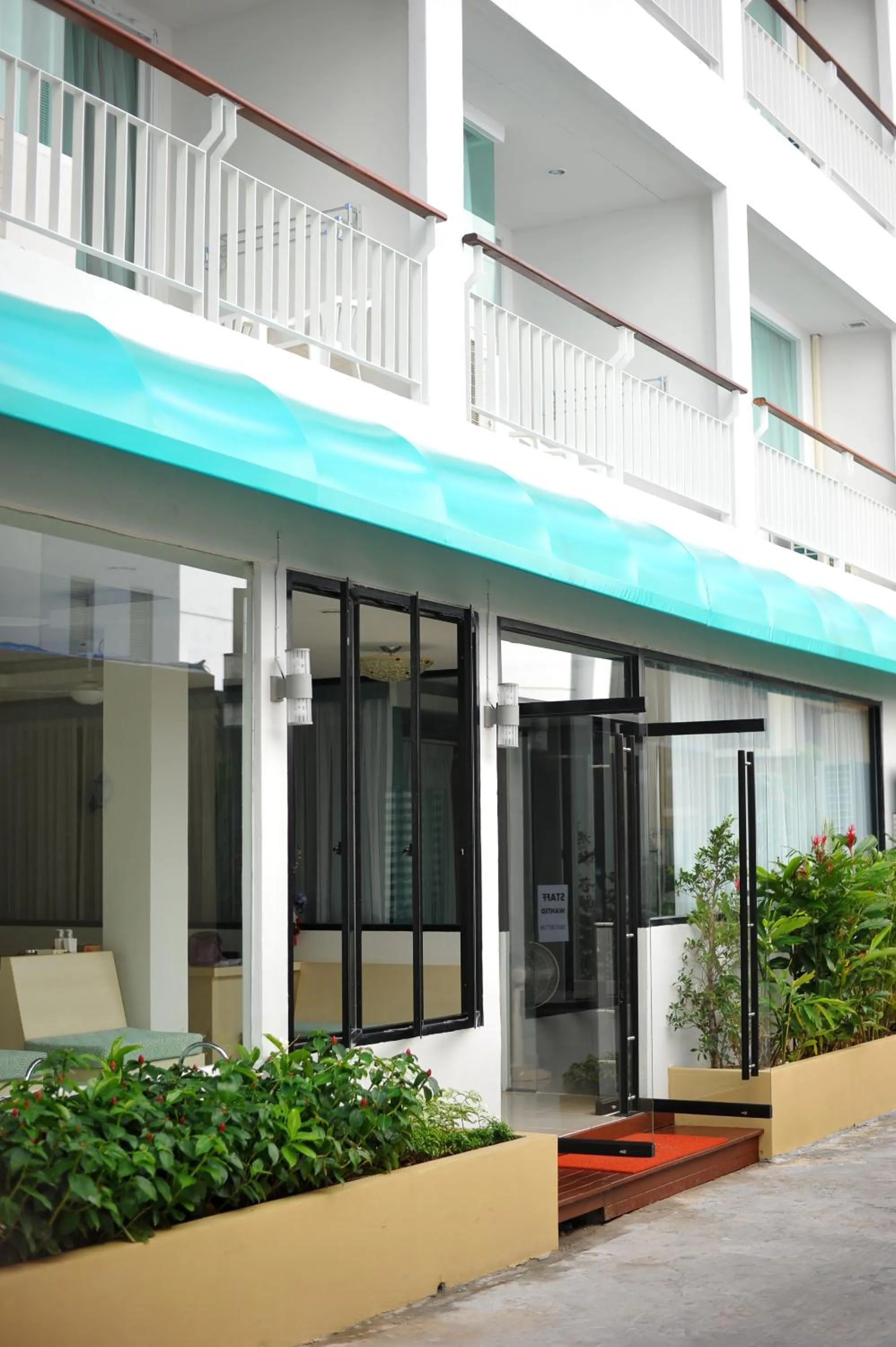 Facade/entrance in Aspery Hotel