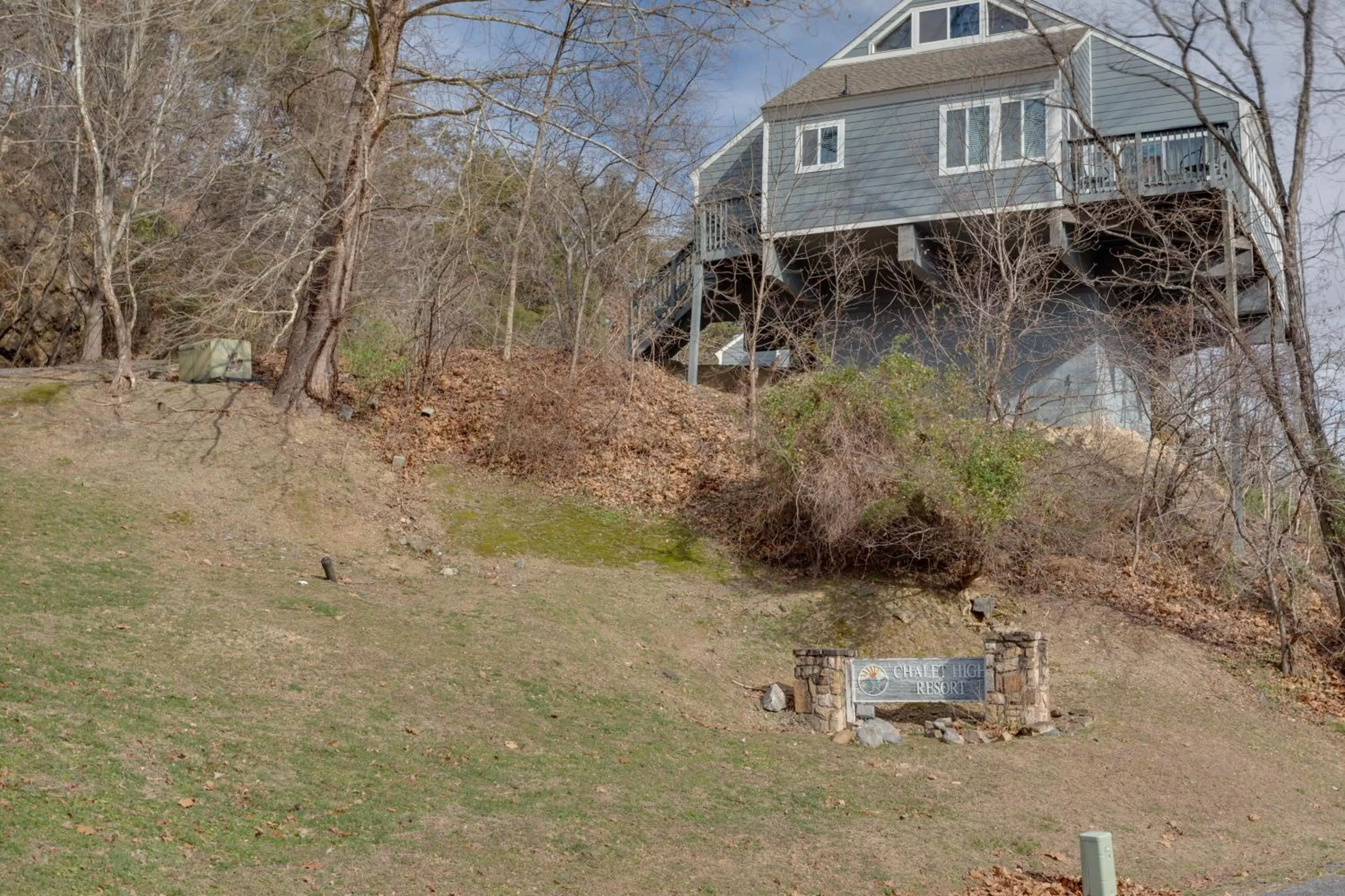 Property building in Chalet High