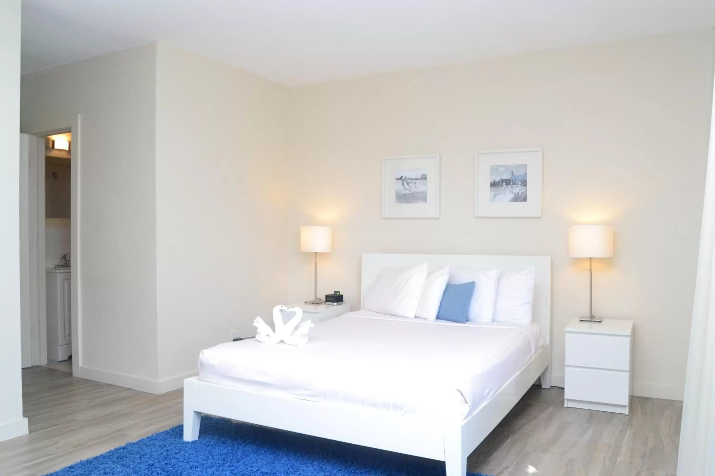 Deluxe Queen Studio in Tara Hotel A North Beach Village Resort Hotel Deluxe Queen Studio in Tara Hotel A North Beach Village Resort Hotel