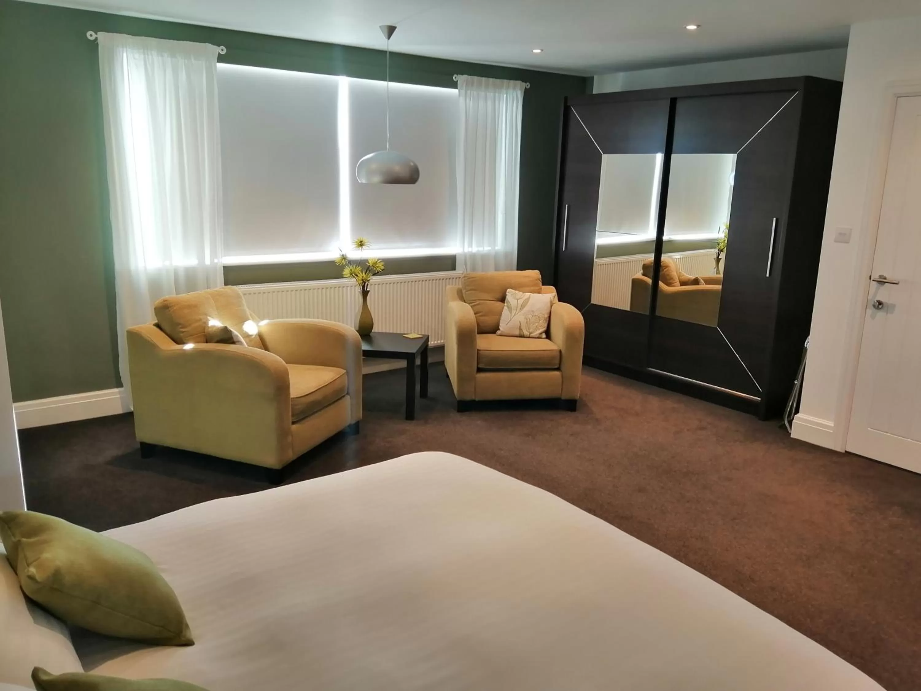 Bed in Lazy Days B&B