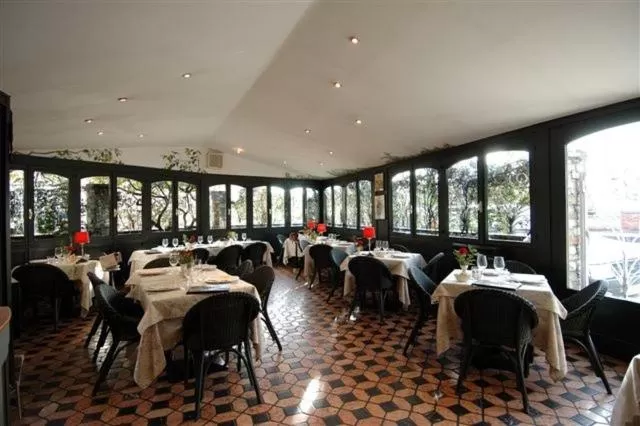 Restaurant/places to eat in Da ö Vittorio SRL