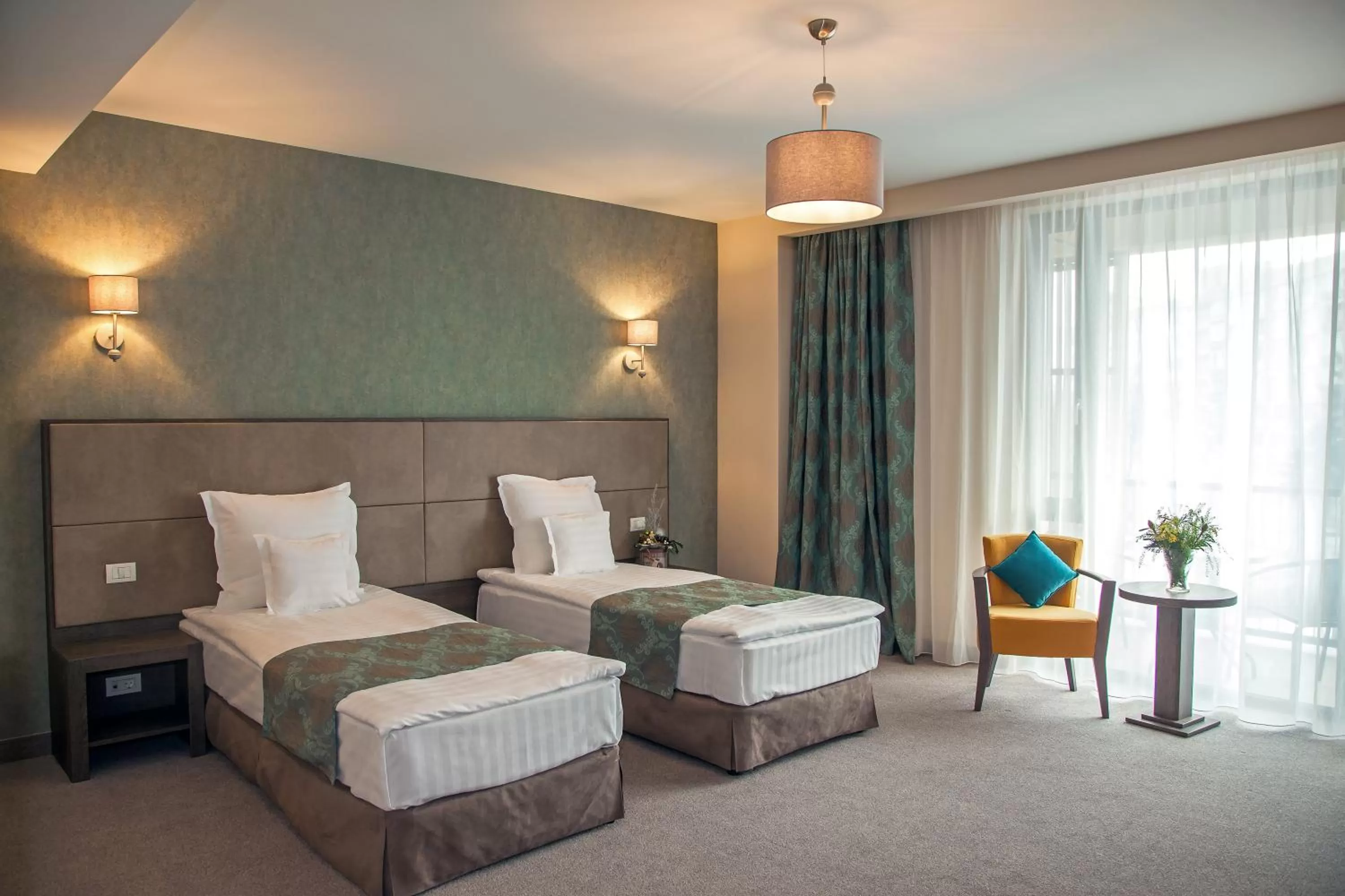 Photo of the whole room, Bed in Victoria Bulevard Hotel